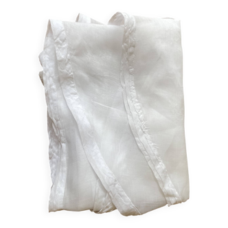 Nappe demi-lune blanche (lin ou coton) ancienne, vintage