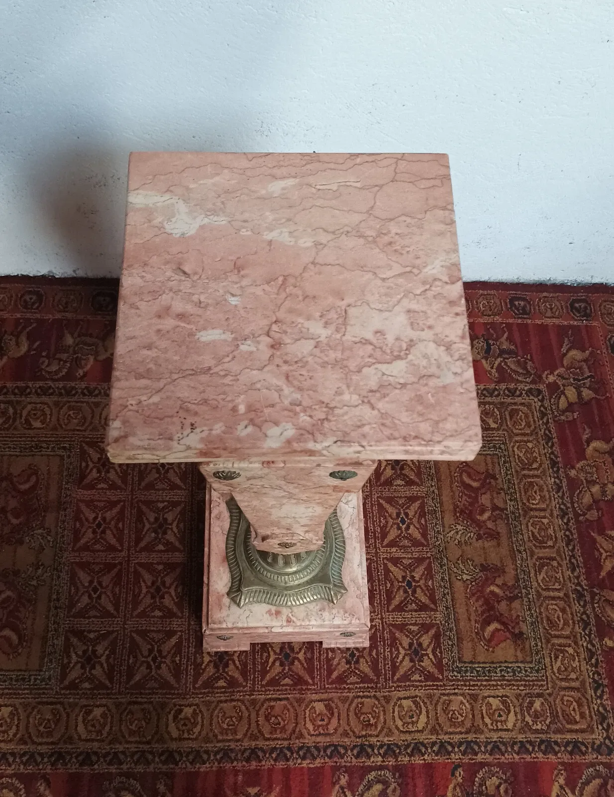 High Louis XVI column in marble and bronze
