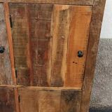 Meuble de rangement en bois ancien, 8 portes