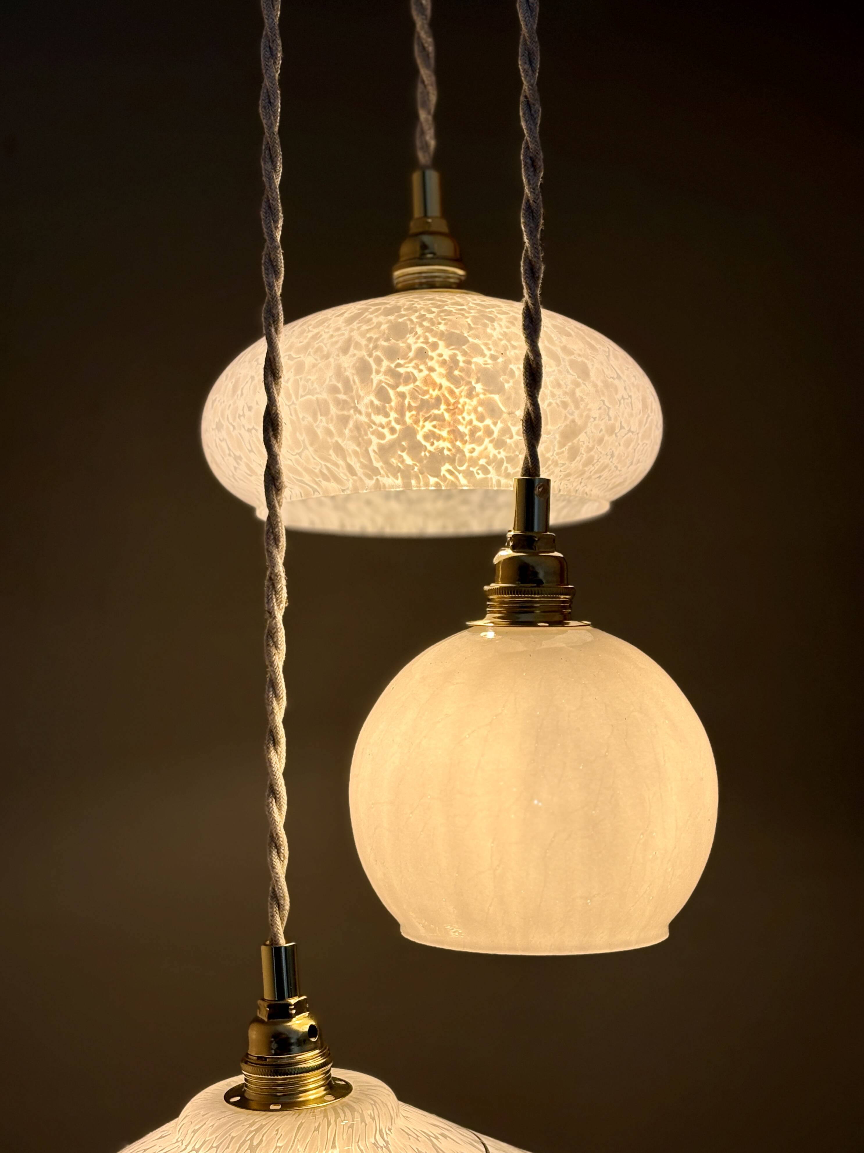 Vintage white glass triple globe suspension from Clichy and opaline.