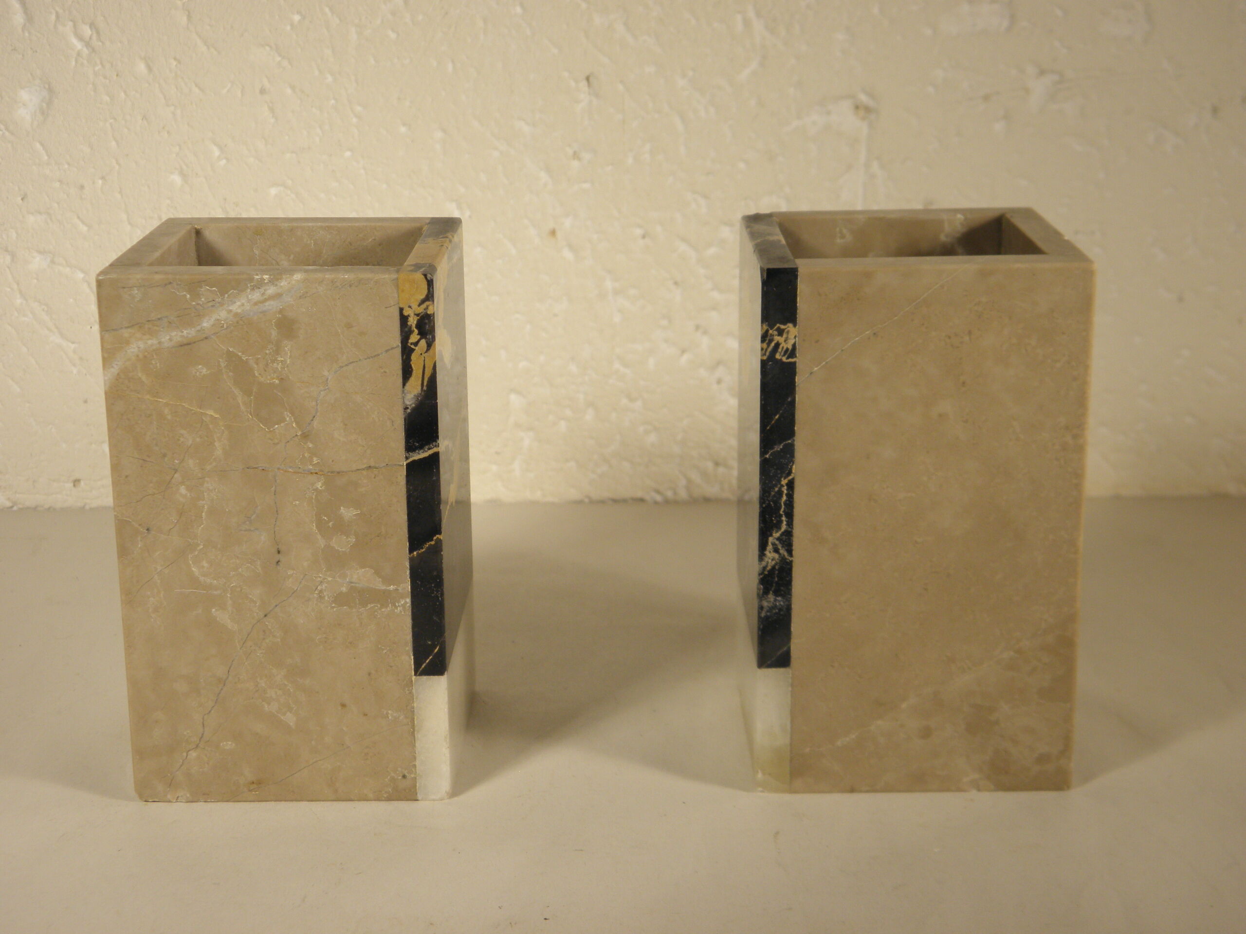 Marble bookends 12 x 7 cm