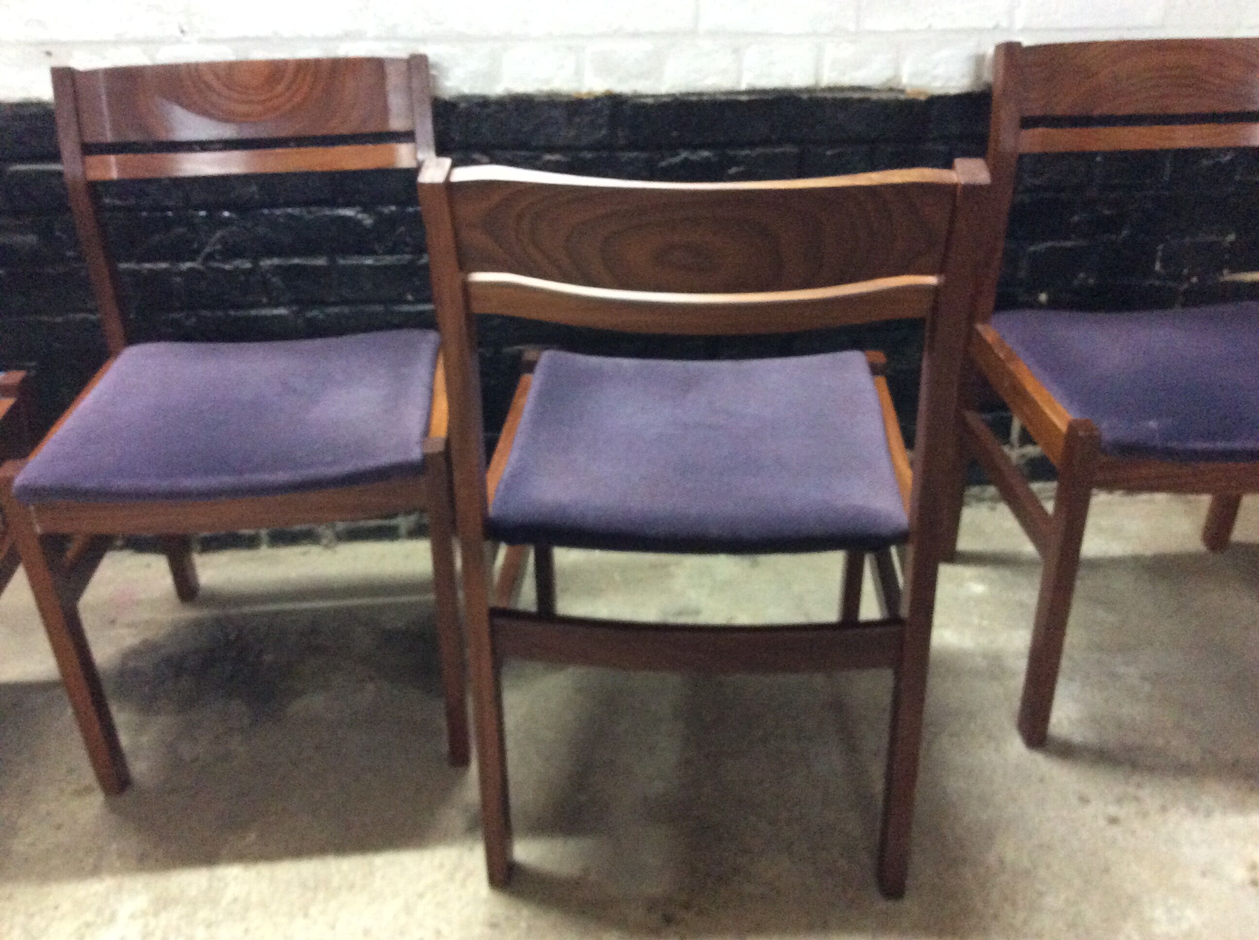 Set of 4 chairs