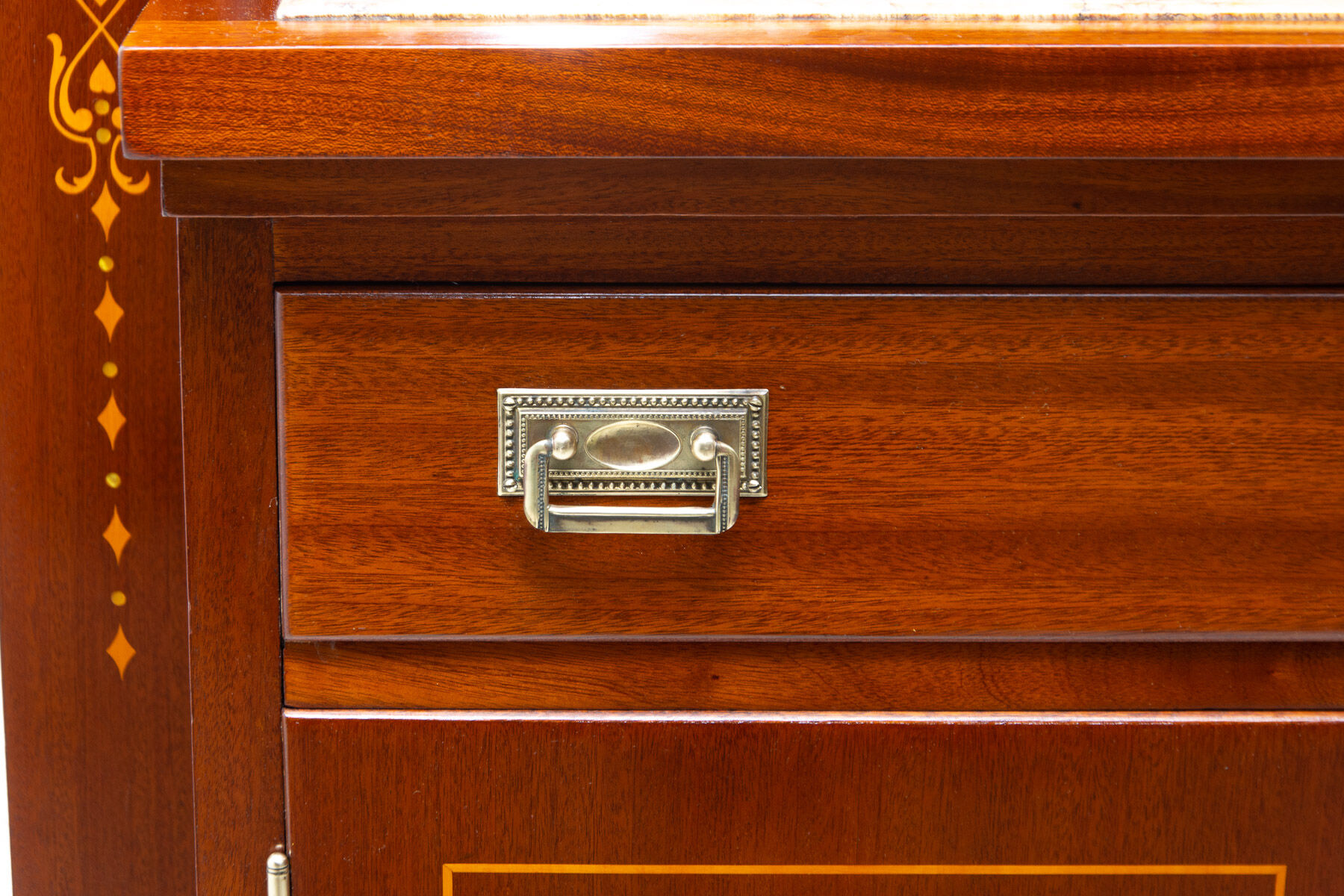 Vitrine sécessionniste en acajou, Autriche, 1910