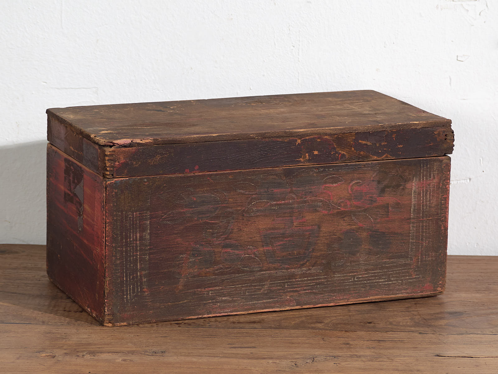 Old dark-coloured case (c.1900) #26