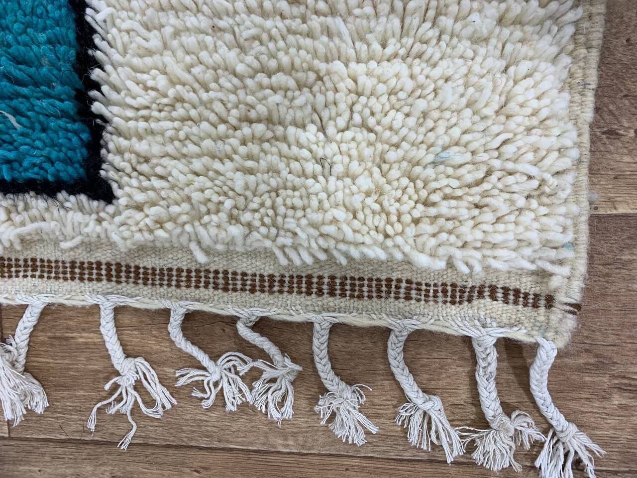 Handmade Moroccan Berber rug 250 x 150 cm