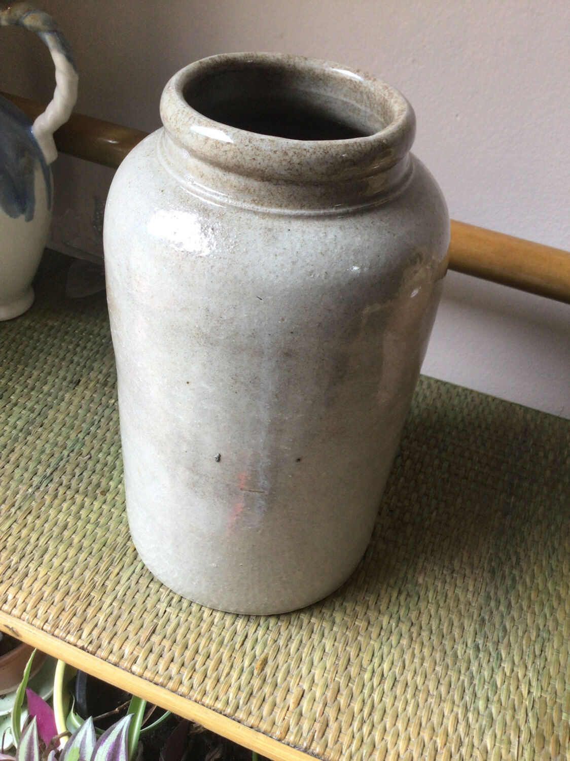 Stoneware pot