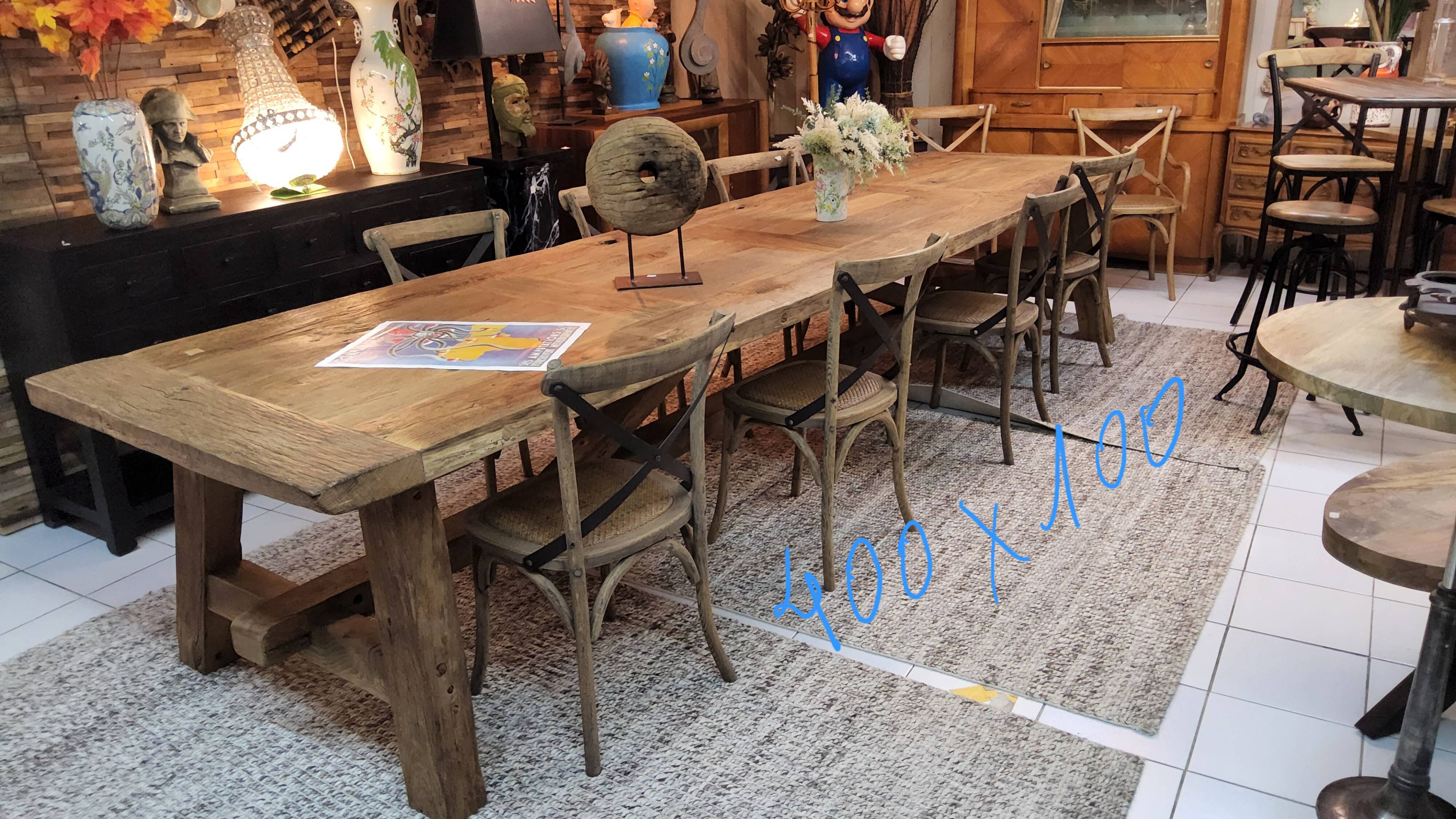 Farm table