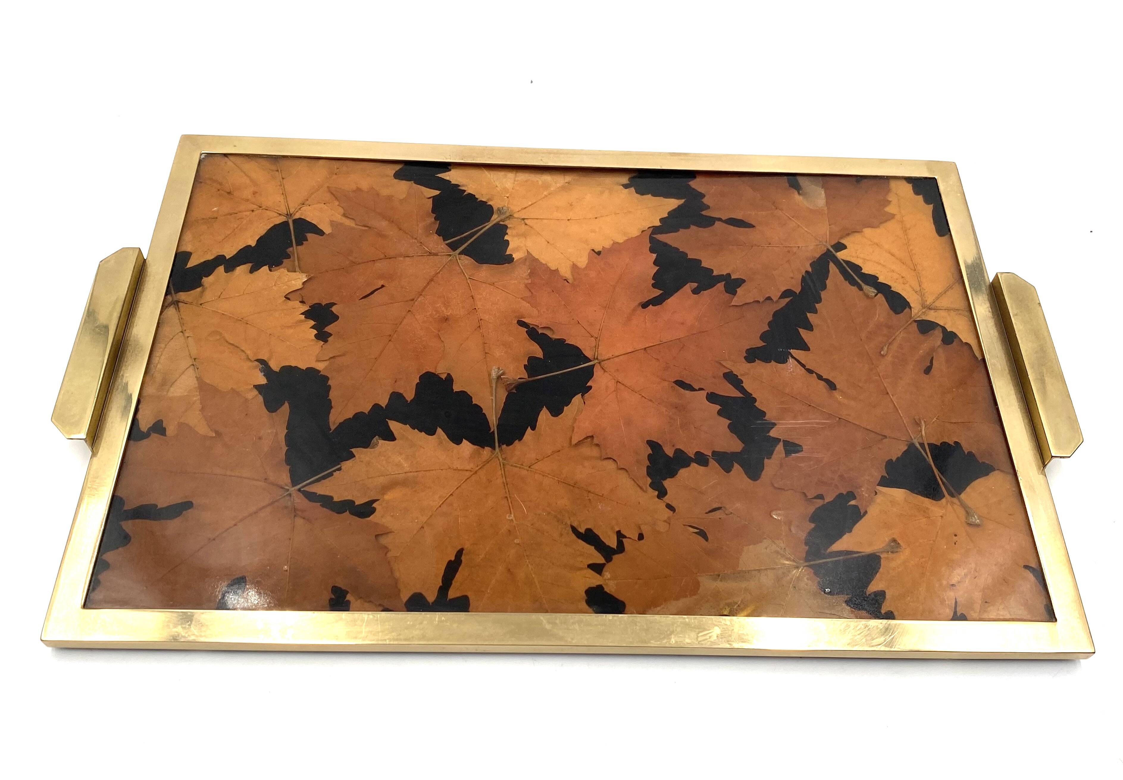 Hollywood regency brass and leaves resin tray, Montagnani Firenze Italy 1970s