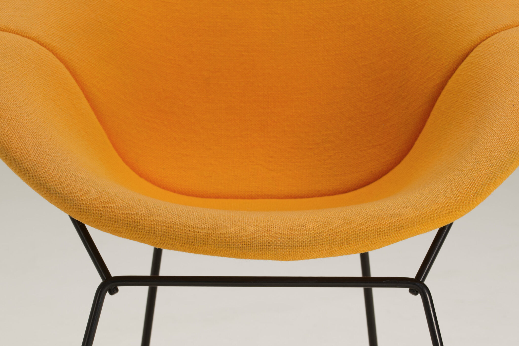 Diamond Chair – Yellow Upholstery - Harry Bertoia