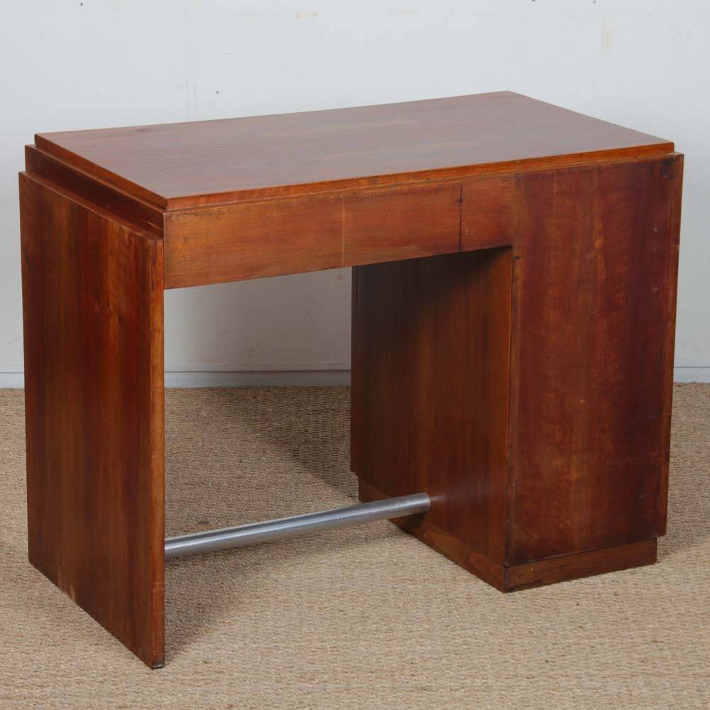 Modernist wooden desk, work from the 1940s.