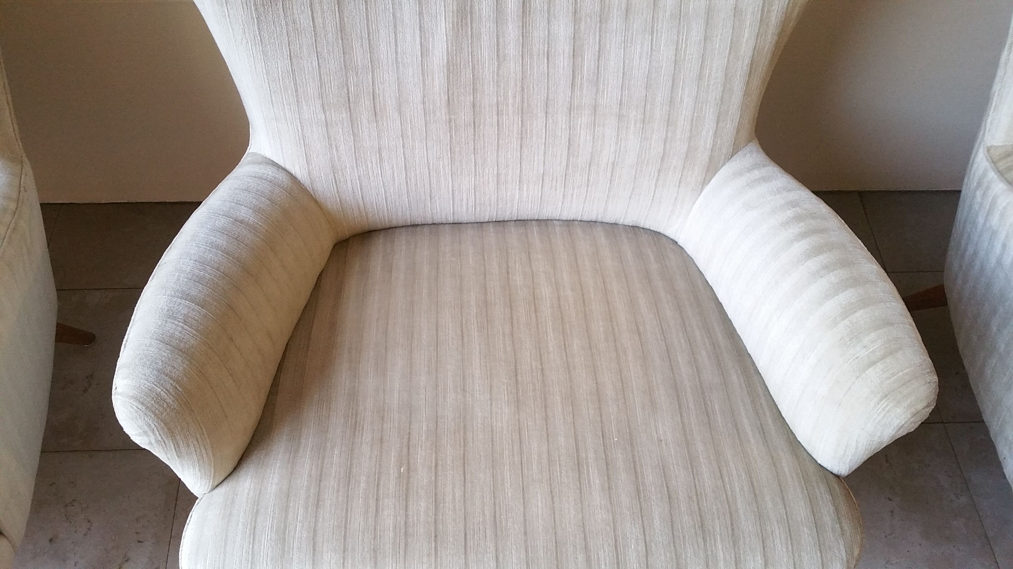 Set of 4 chairs organic wingback chairs of the 50s/60s vintage