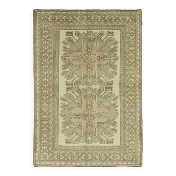 Turkish Vintage Anatolian Rug 135 cm x 188 cm