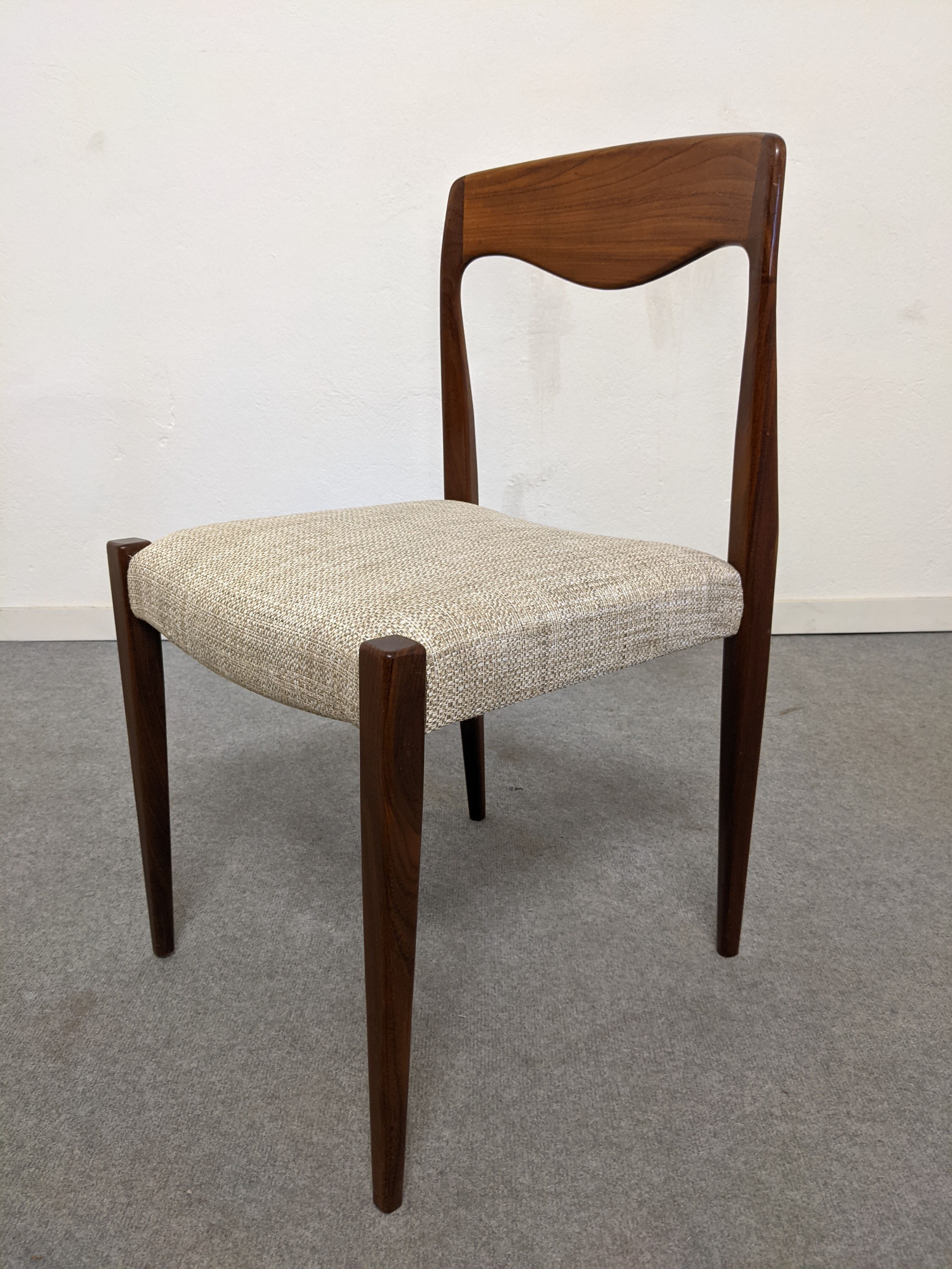 Set of 6 Danish chairs from the 70