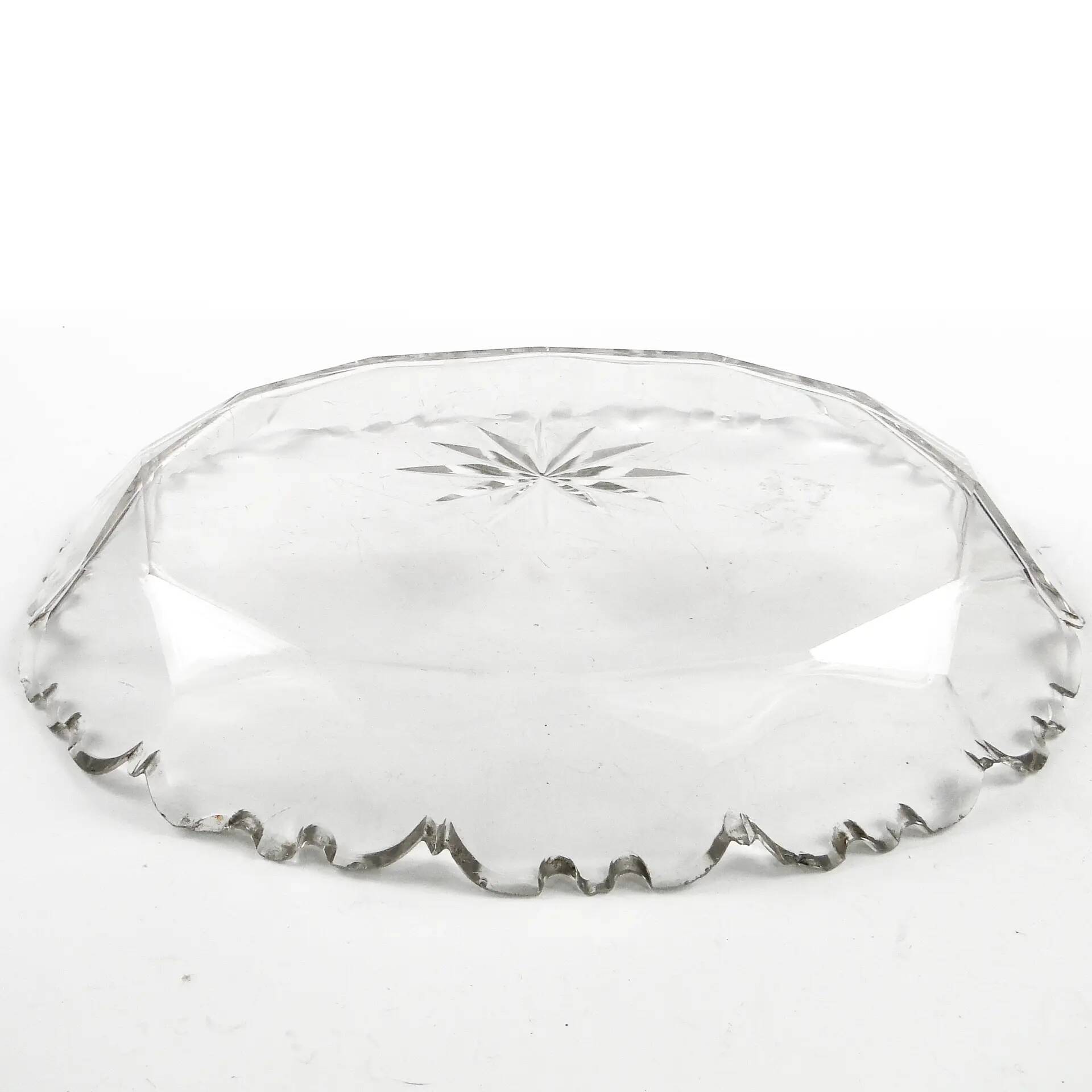 Plat Biedermeier, cristal transparent, République tchèque, 19e siècle