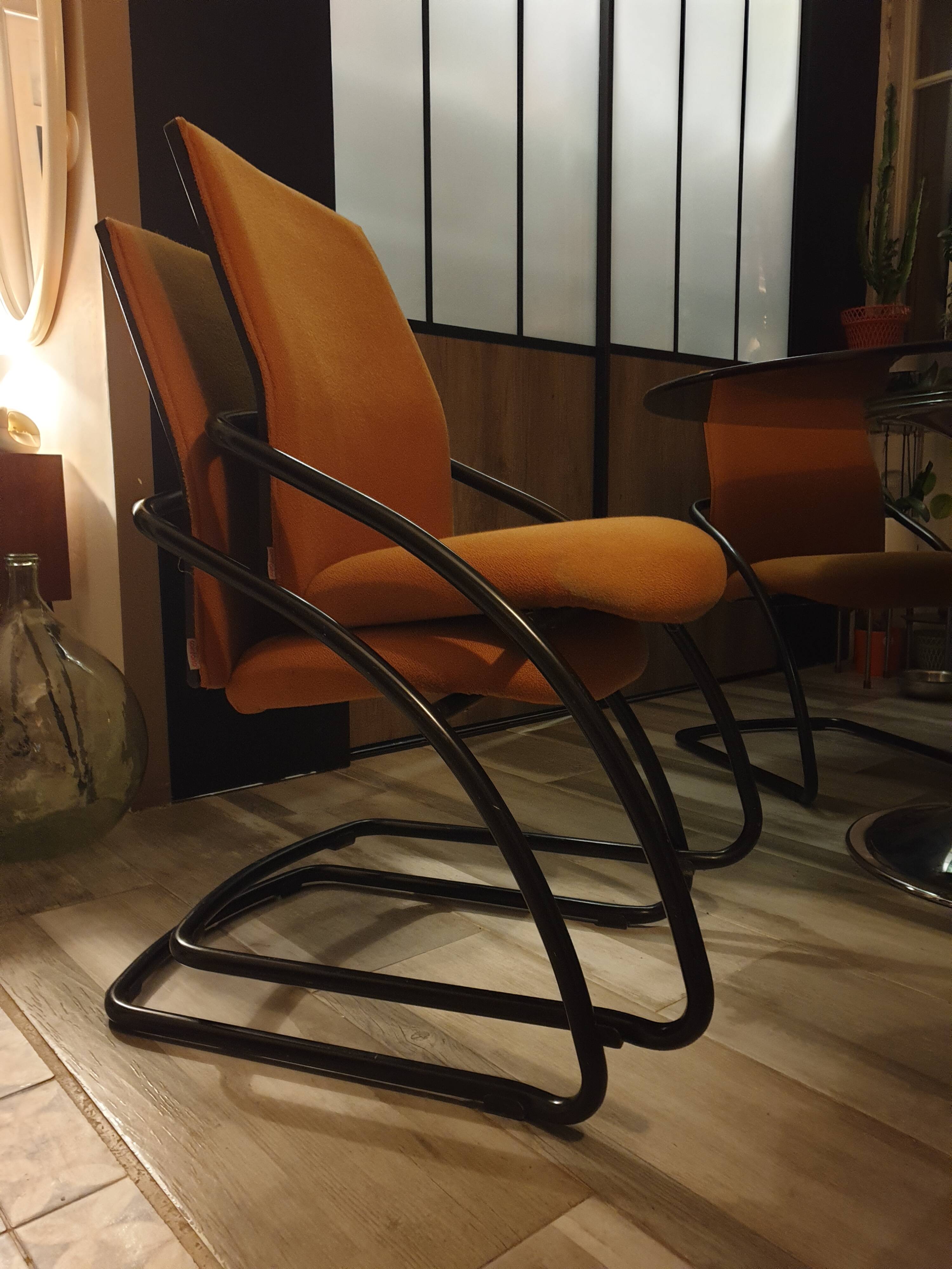 Comforto suite de 6 chaises conferences vintage 80