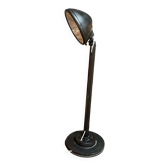 Vintage car headlight lamp mounts in lamp