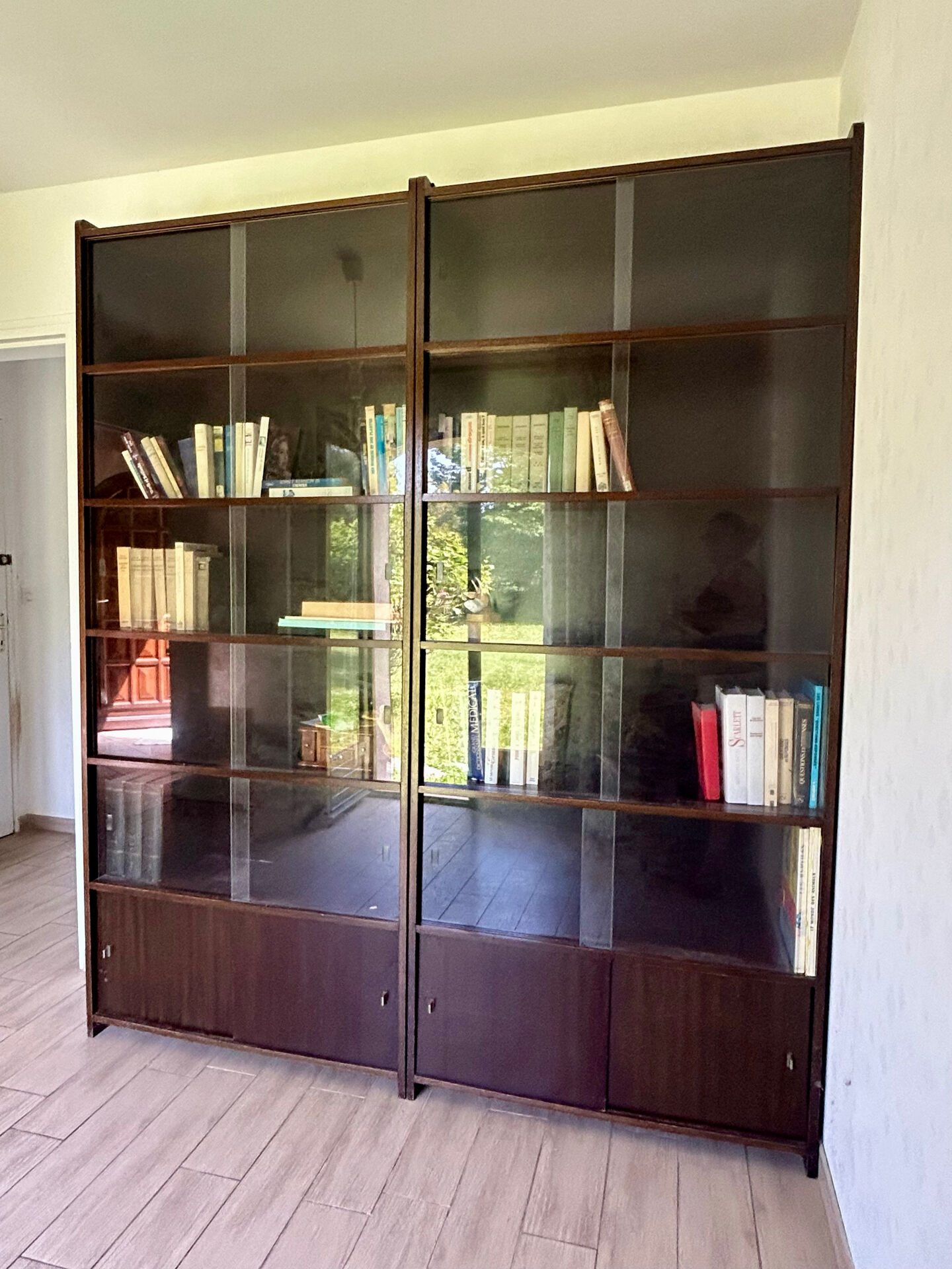 Large vintage library/display cabinet