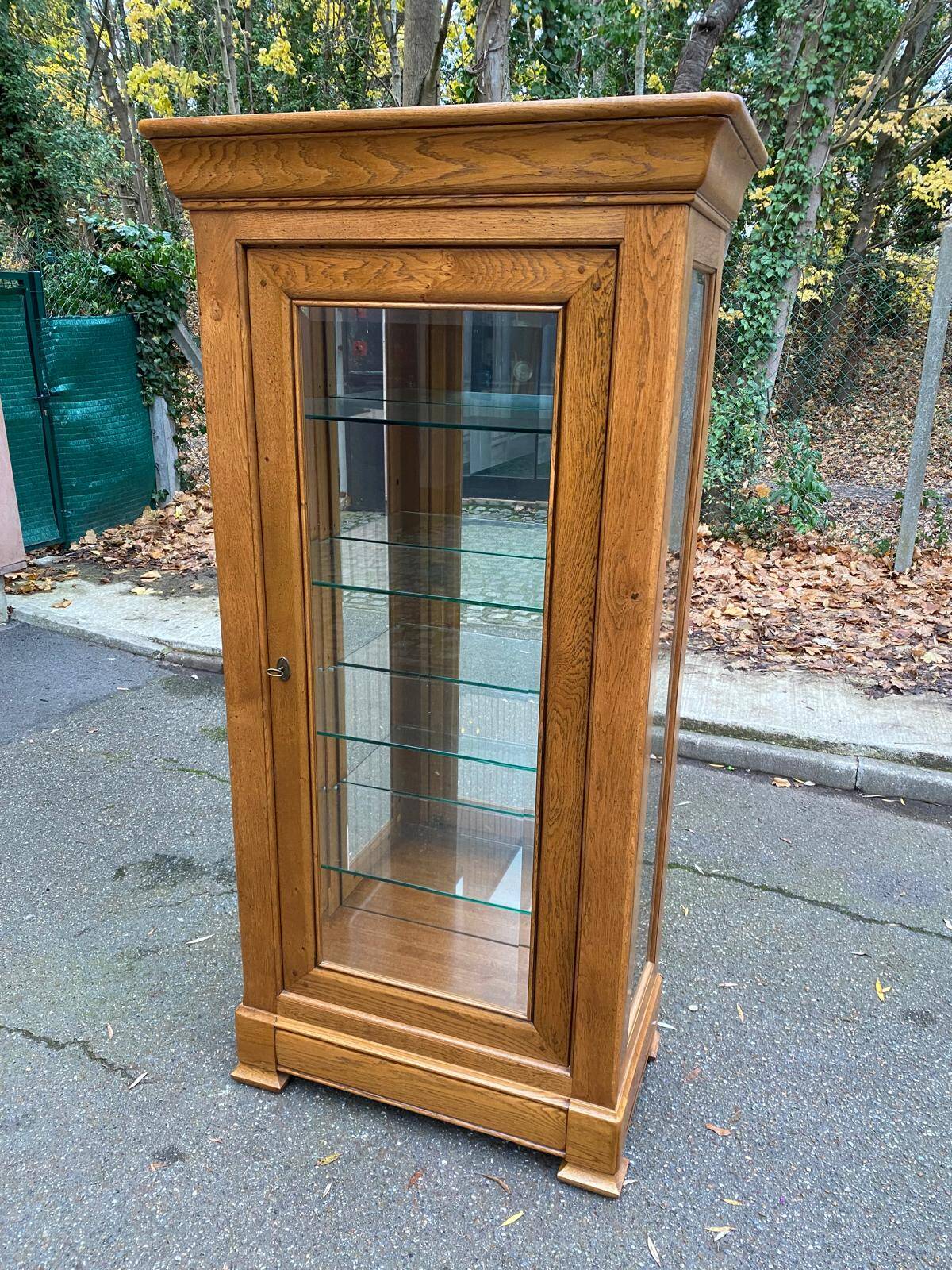 Louis Philippe illuminated display cabinet in solid oak from the 20th century