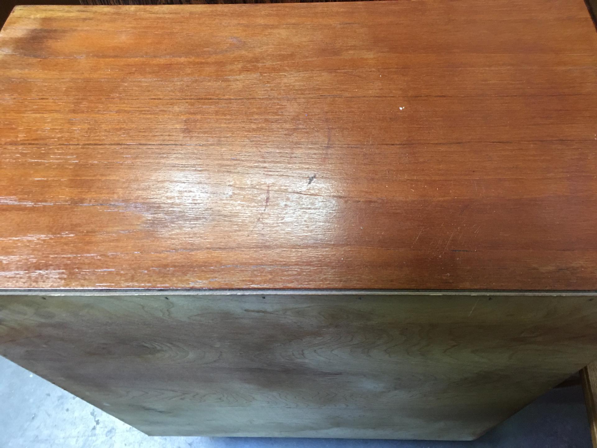 Commode scandinave en teck