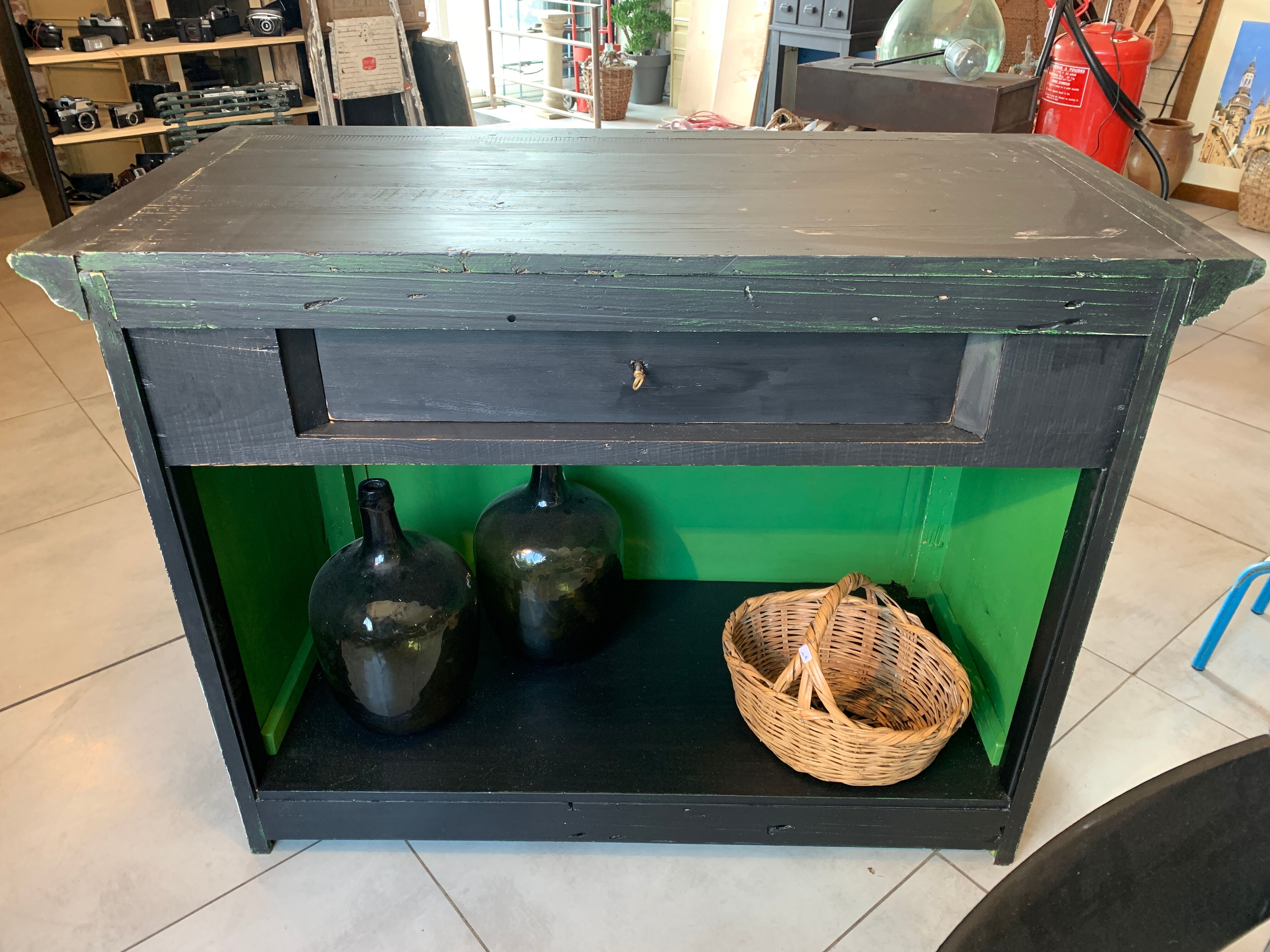 Former trading counter