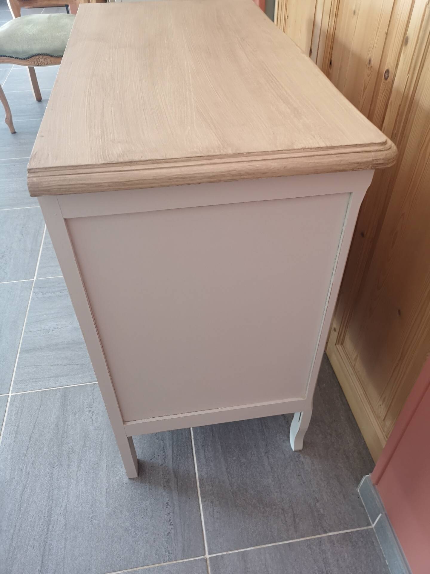 Shabby chic chest of drawers