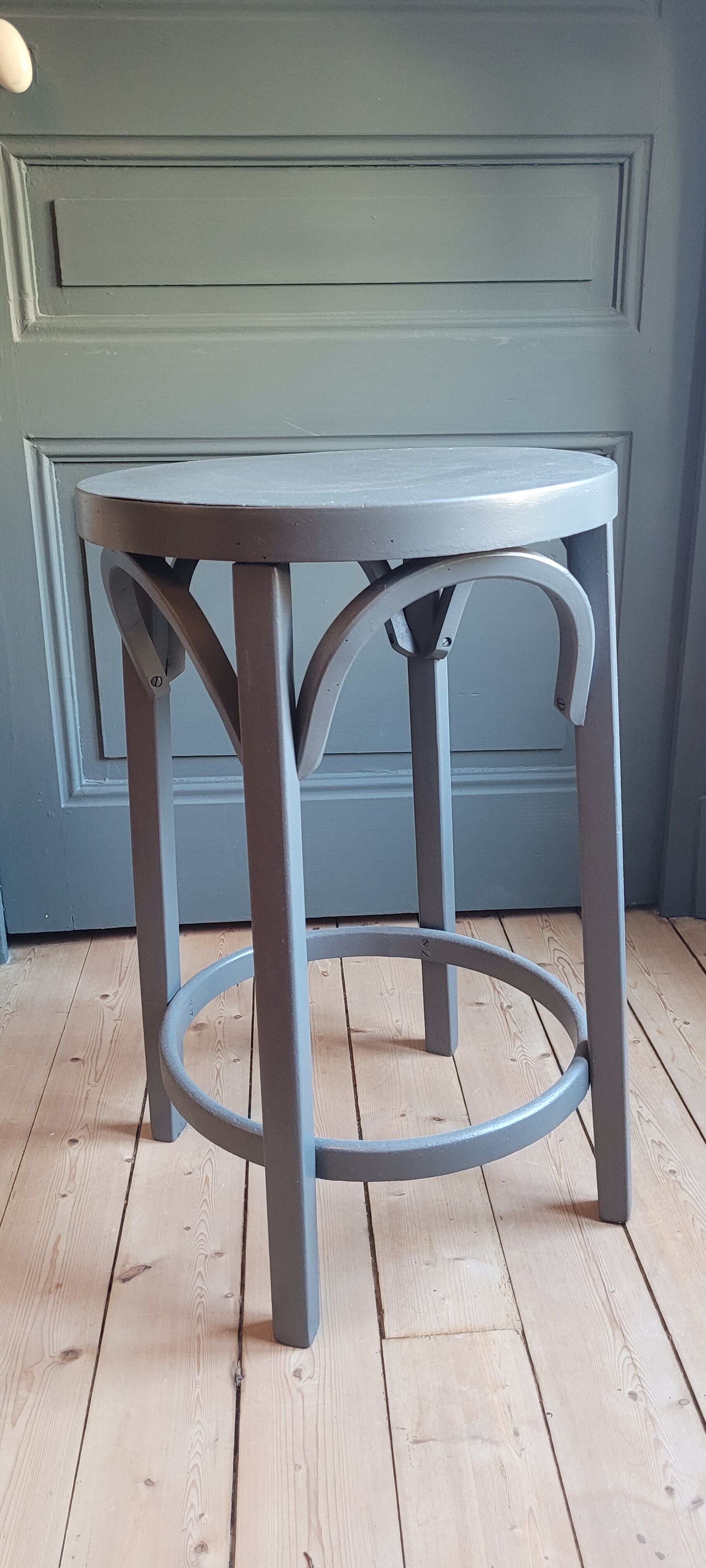 High stool