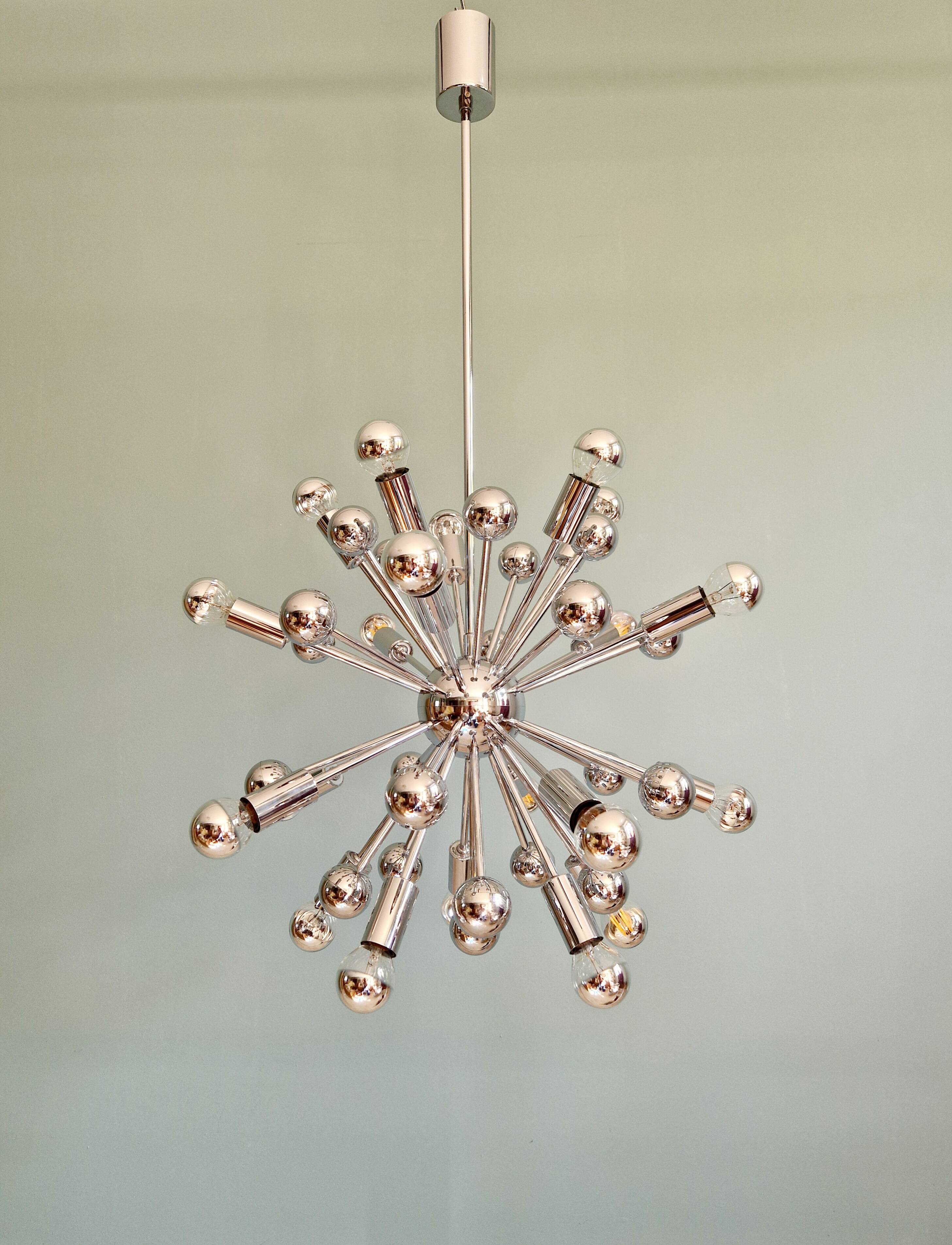 Sputnik chandelier in chrome metal, 20 light points, 70s