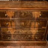 Commode malouine ancienne en ronce de noyer