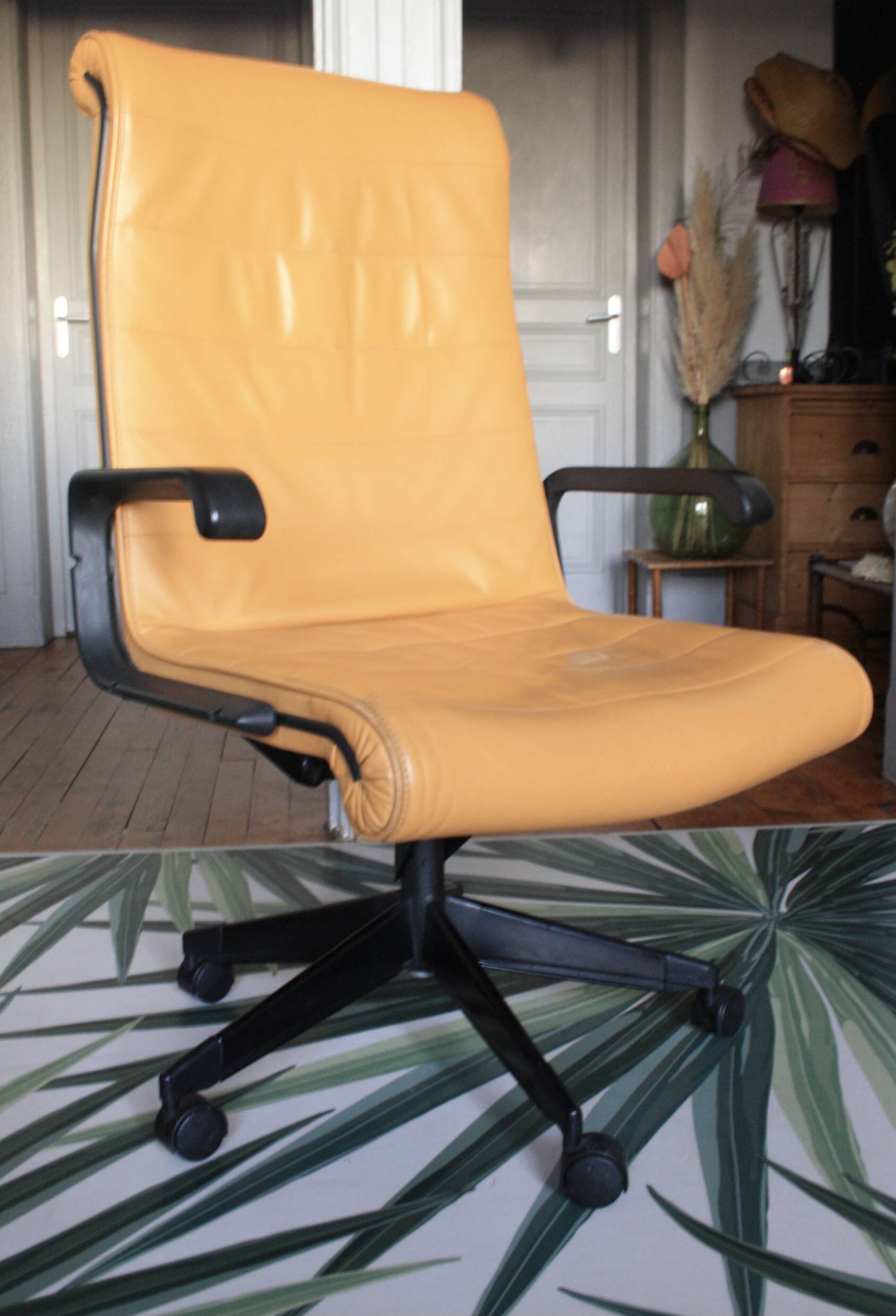 R. Sapper office chair for Knoll