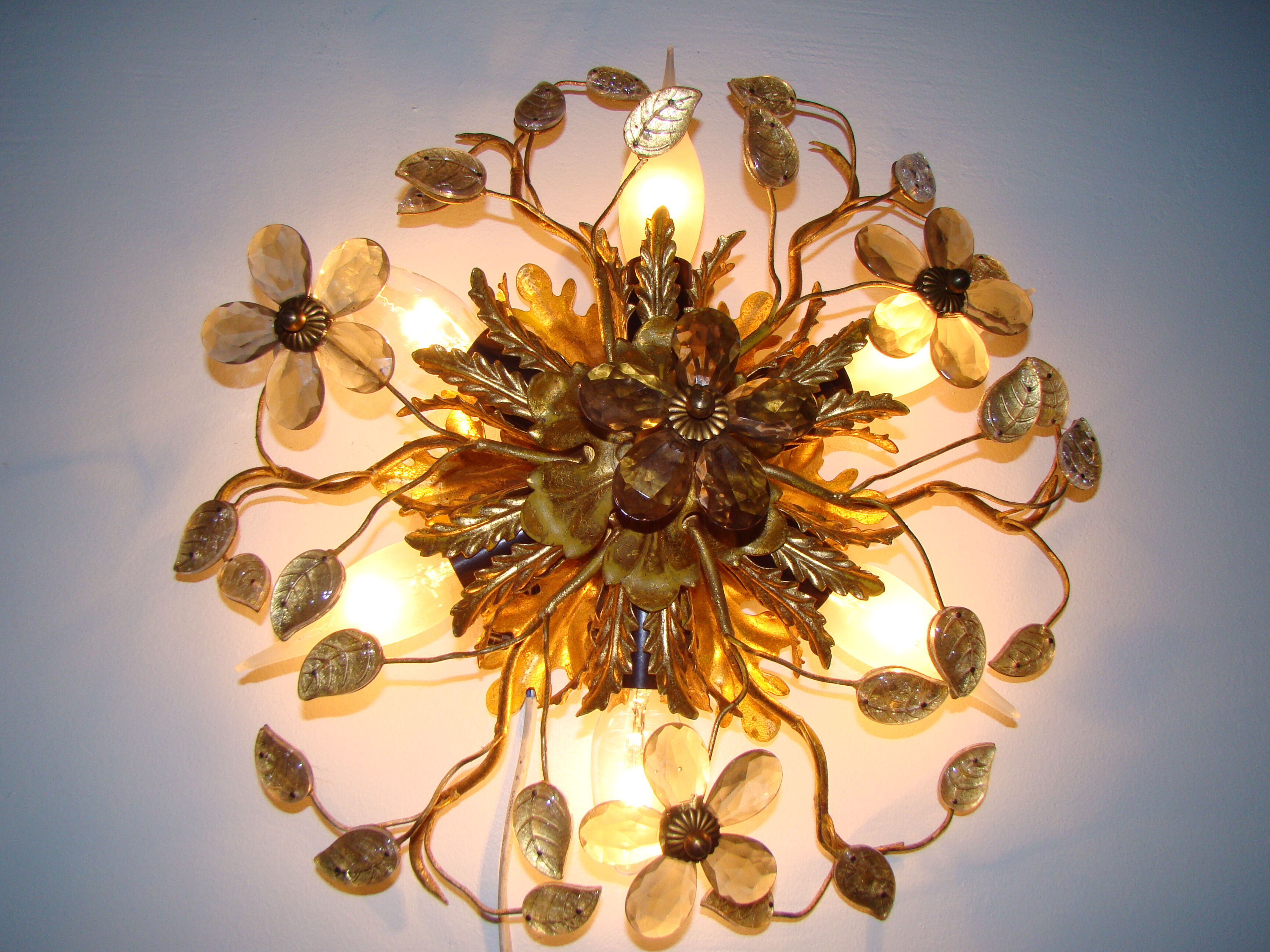 Vintage wall lamp or ceiling lamp in golden metal, glass flowers