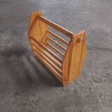 Pine magazine rack