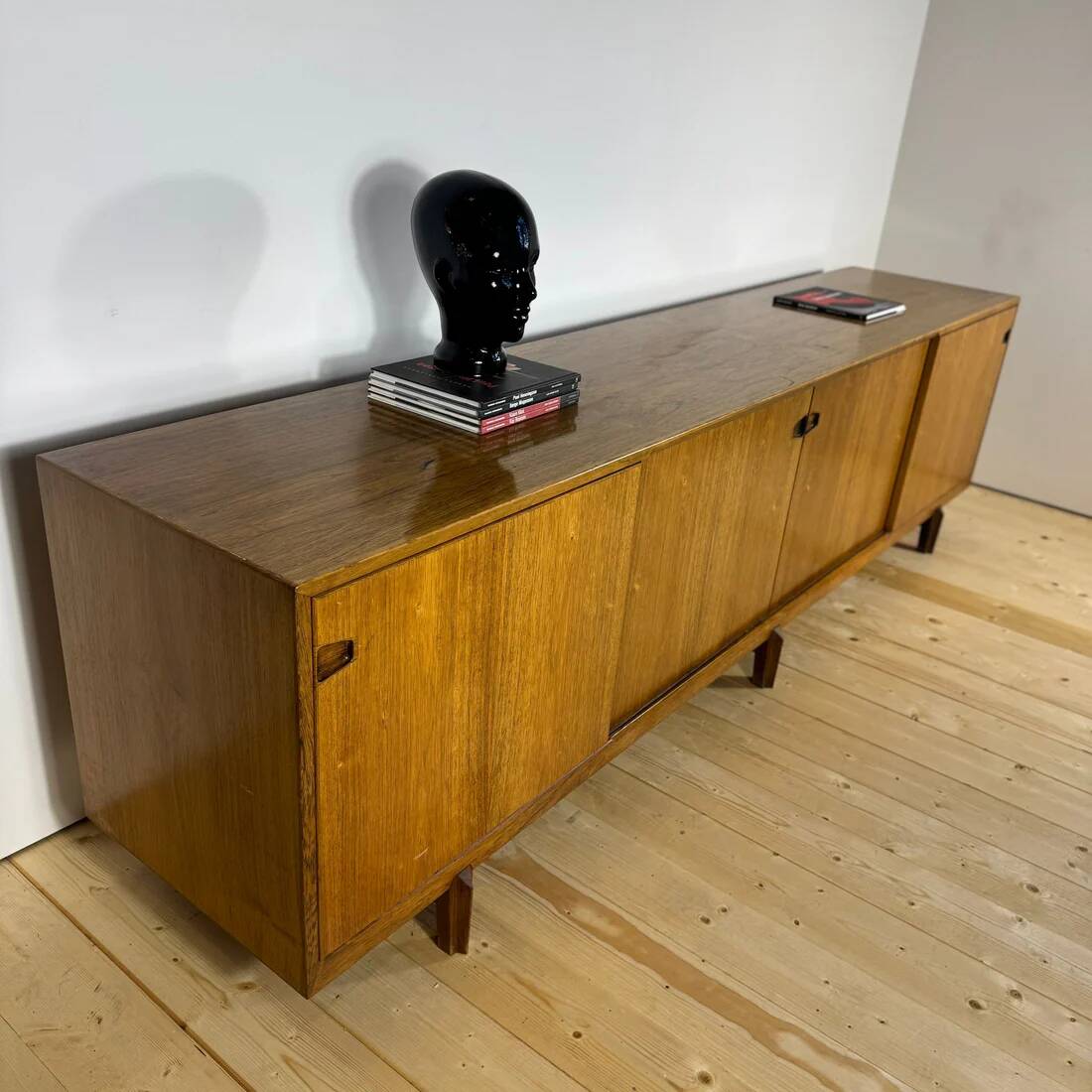 Danish sideboard from the 1960s in Brazilian wood – Henry Rosengren Hansen