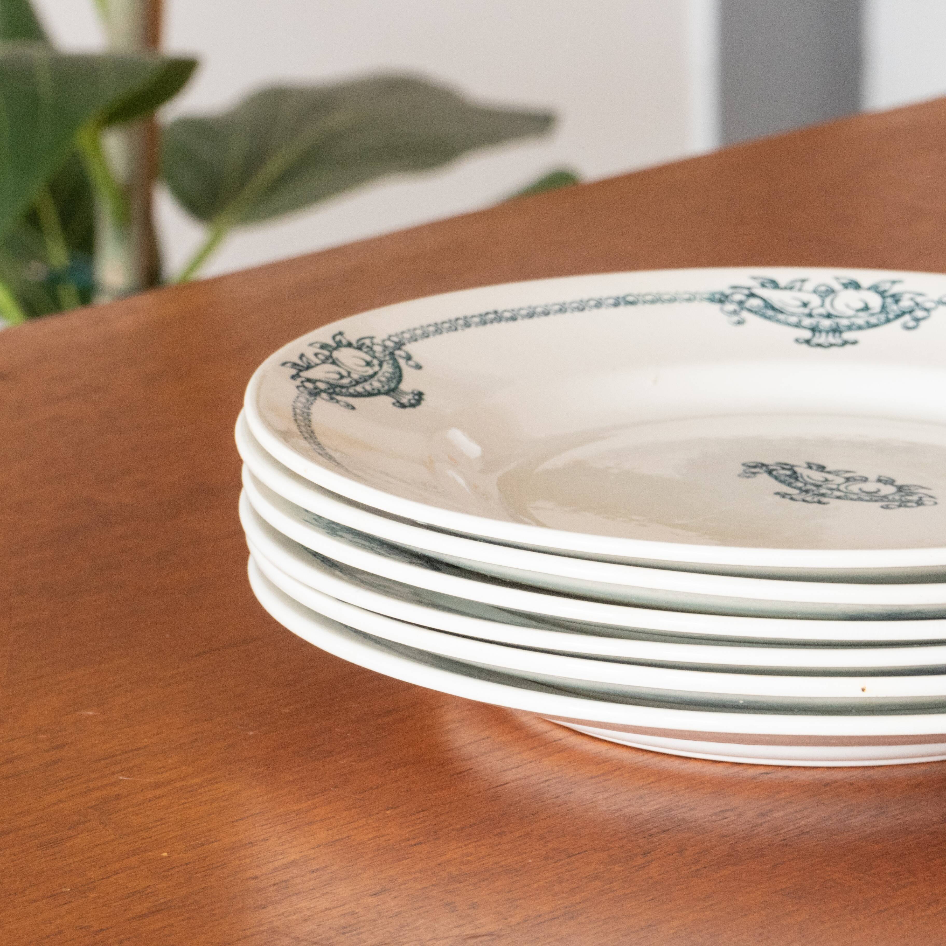 6 assiettes plates terre de fer vieux St Amand