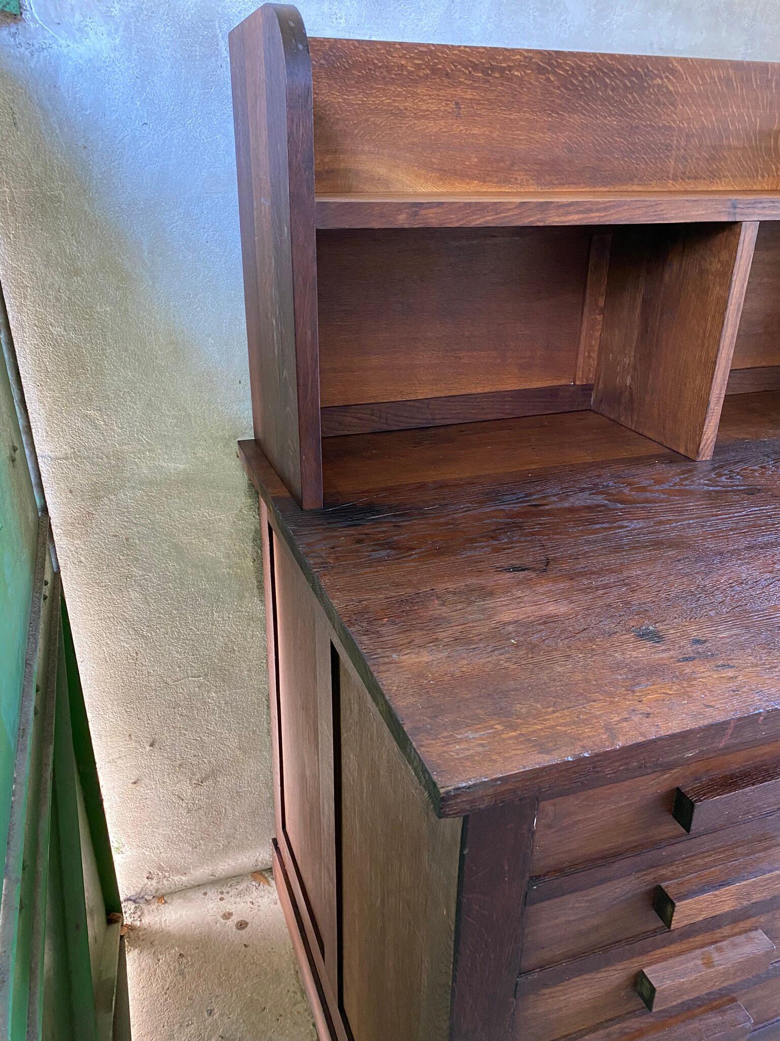 Craft furniture with vintage architect plans in solid oak