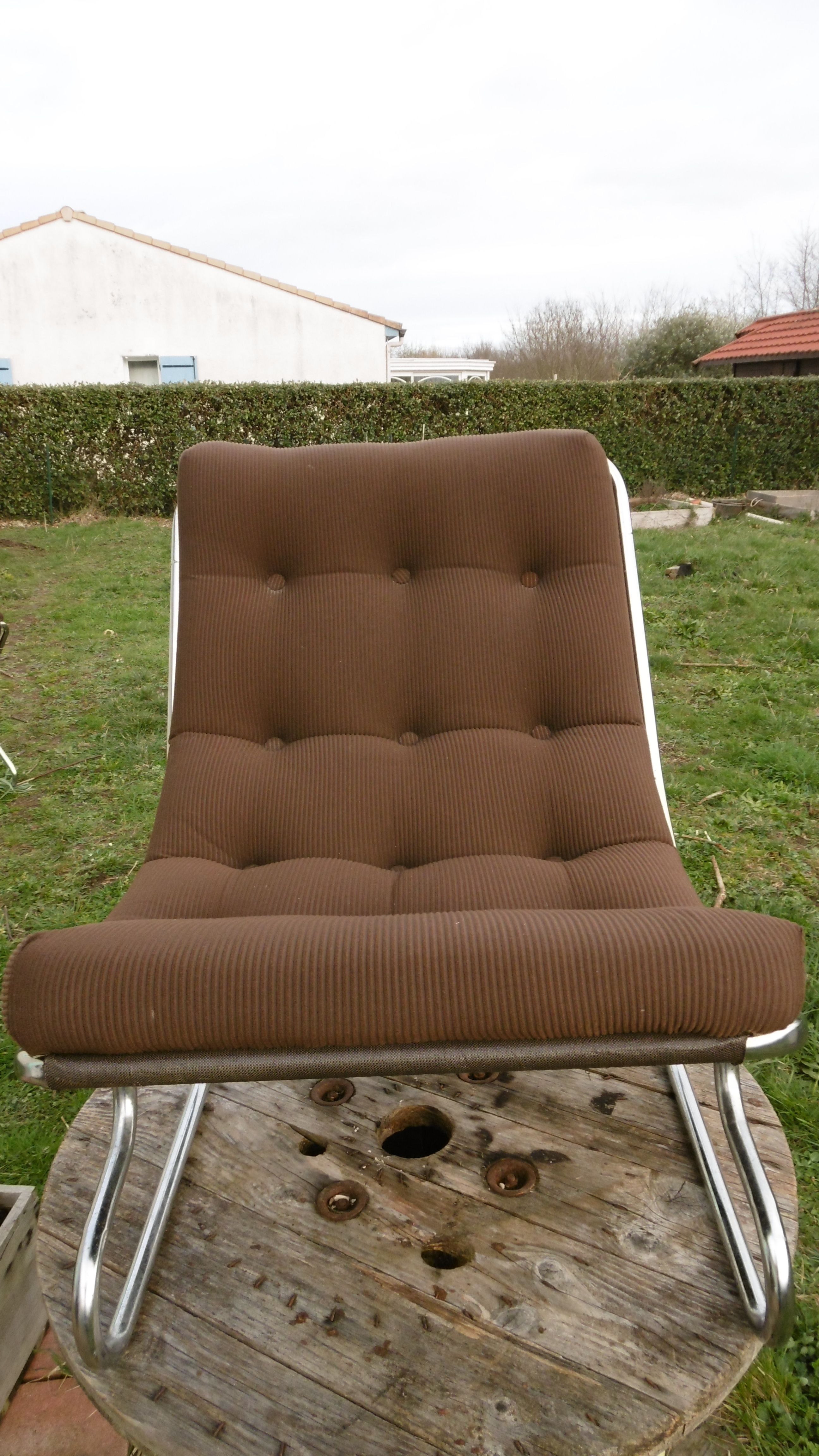 Chair tubular in Brown velvet of the 1970s
