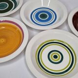 Mismatched service, five hand-painted plates from the Gien earthenware factory, unique models