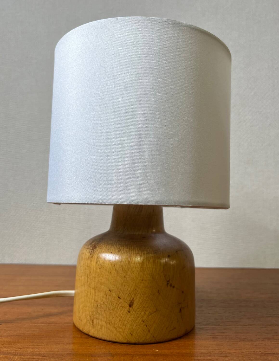 Wooden foot lamp with white lampshade