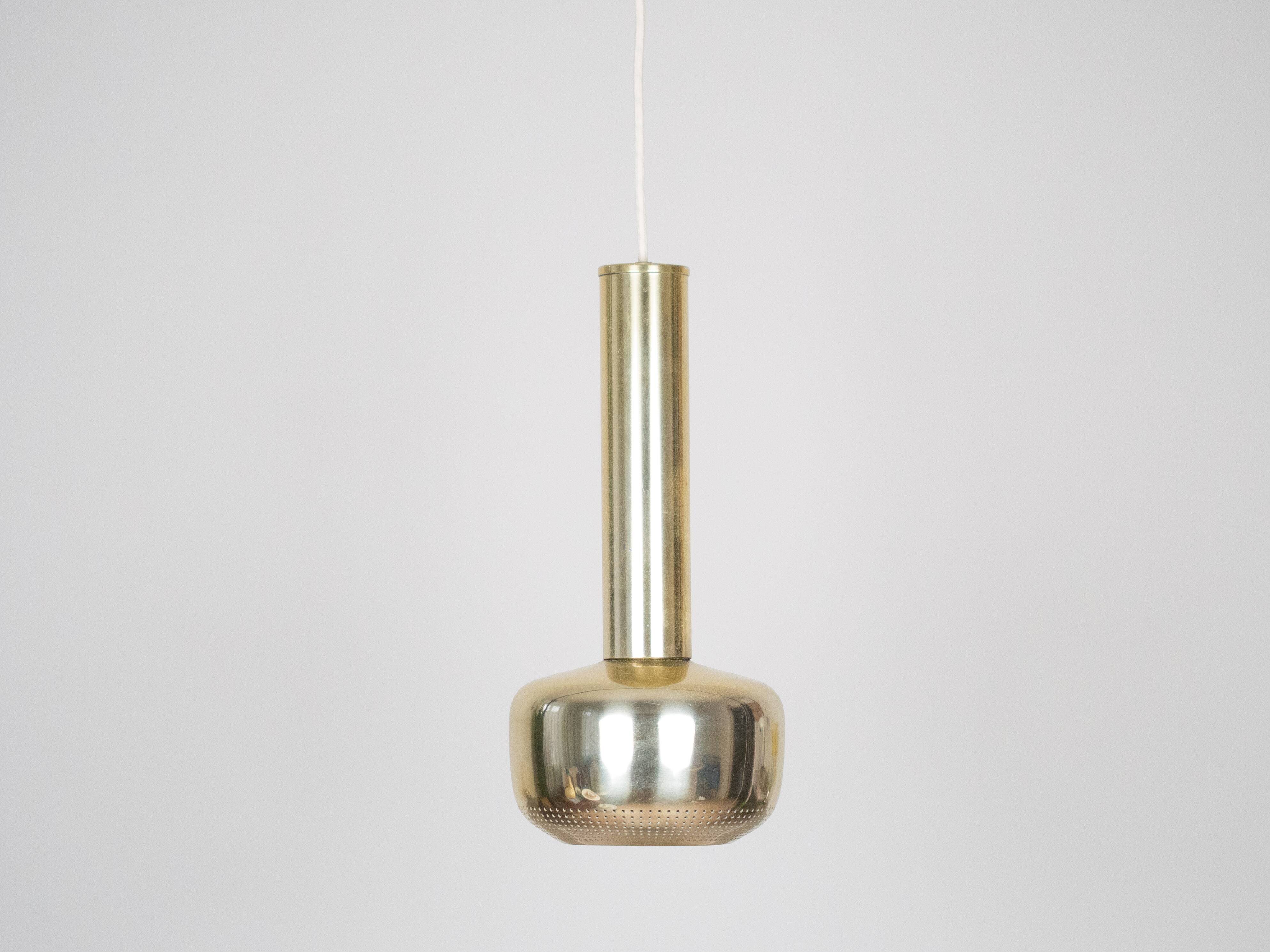 Pair of 2 vintage VL56 lamps by Vilhelm Lauritzen, Louis Poulsen, 1950s