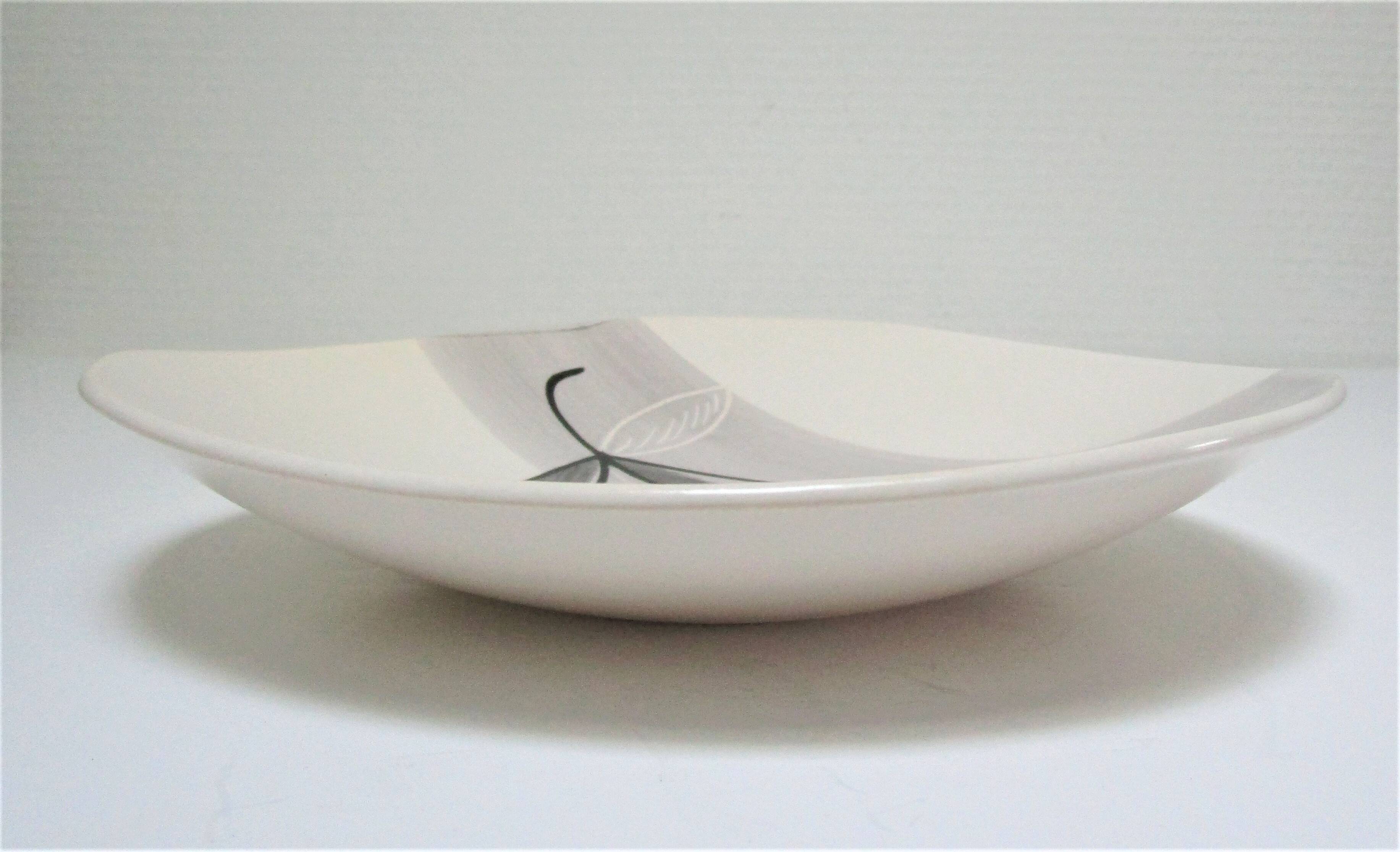 Ten Pornic design plates from the 60s, "Lotus" model