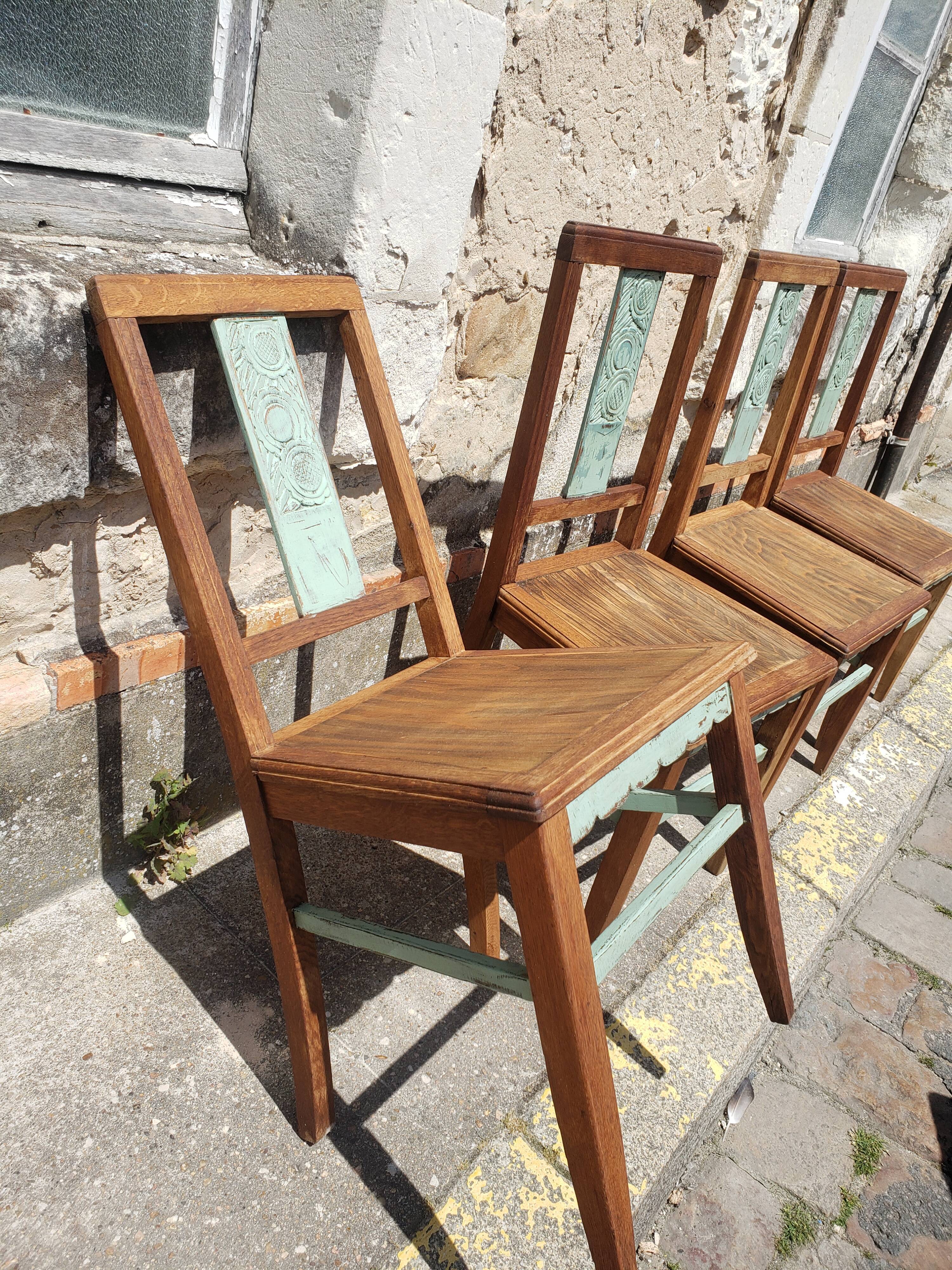 Table and chairs art deco wood and pastel