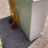 Workshop cabinet with drawers