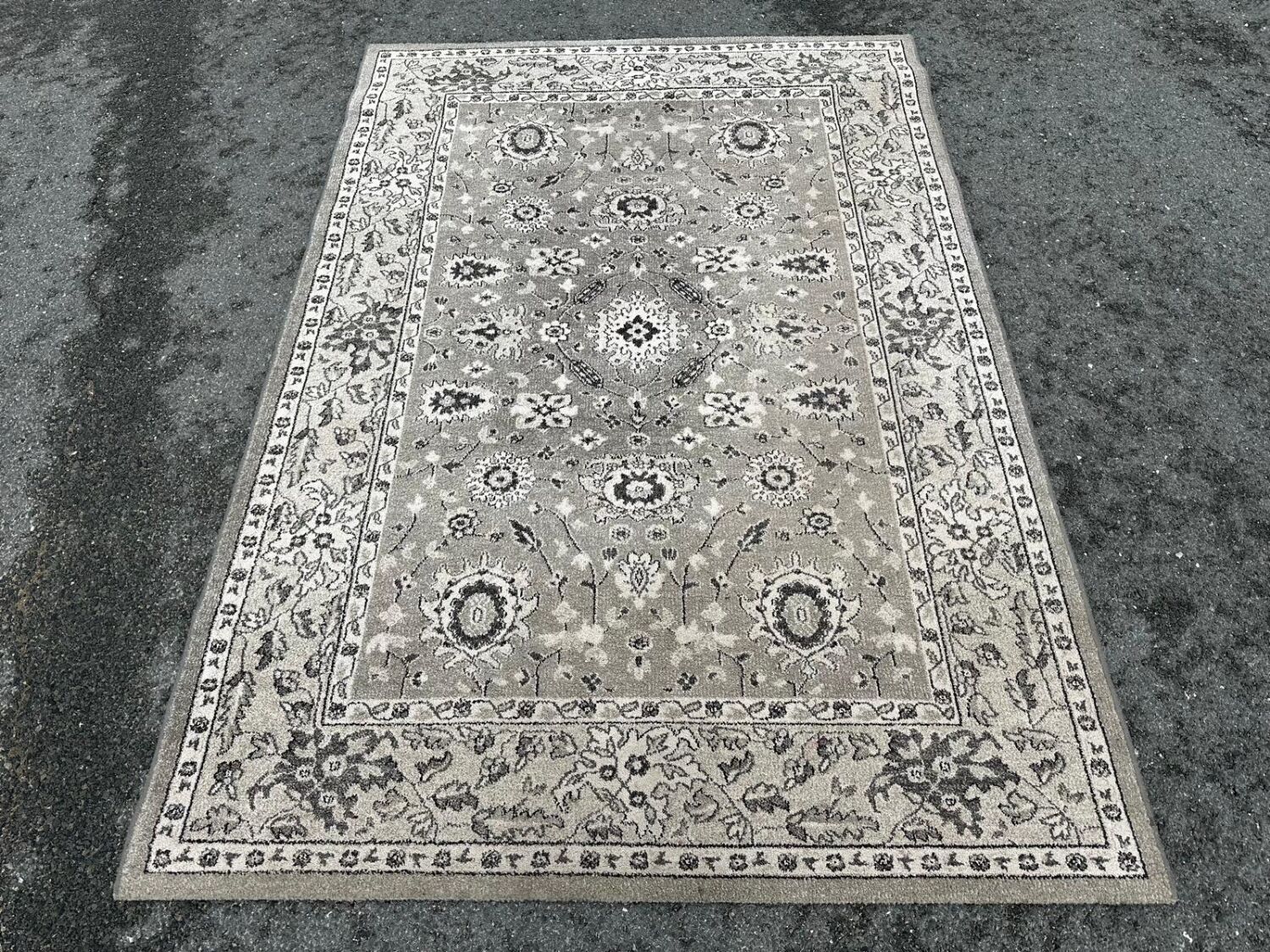 Oriental style rug