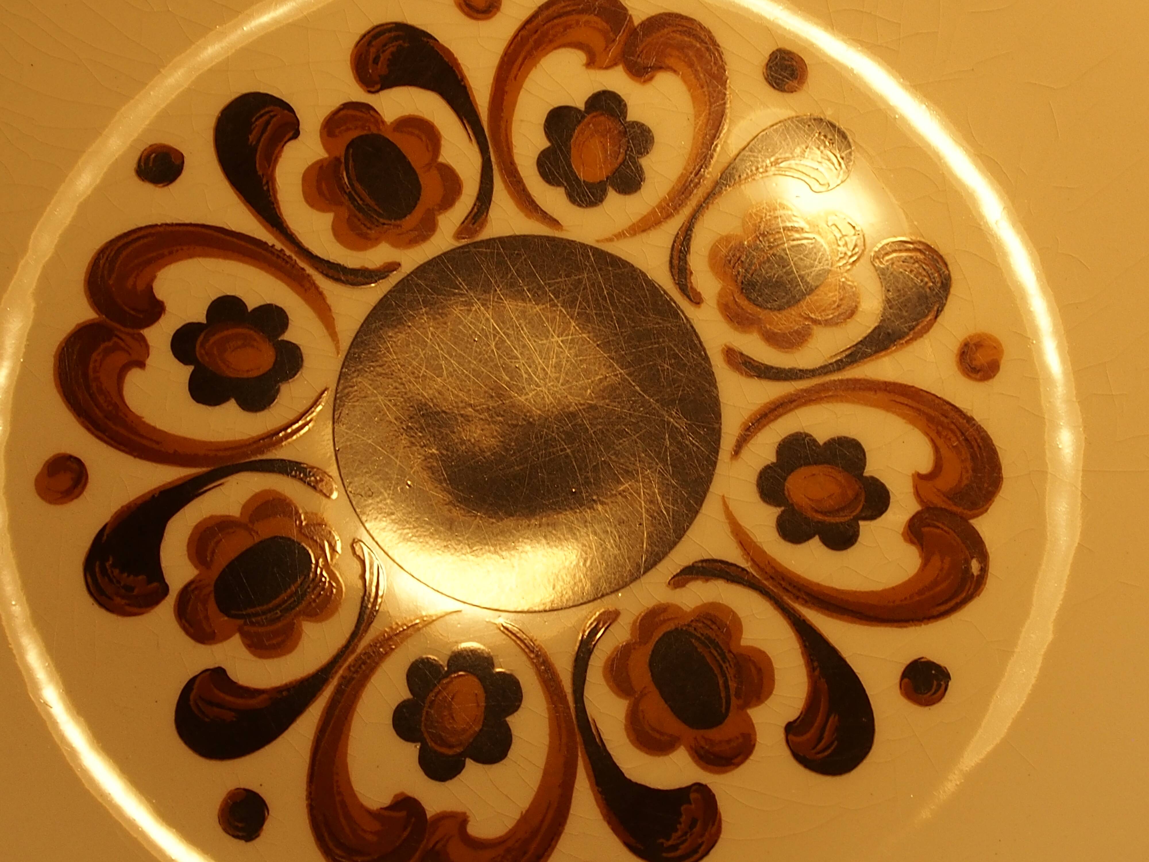 Lot of 10 vintage flat plates from the GIEN factory