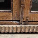 Ancien cabinet vitré en teck birman
