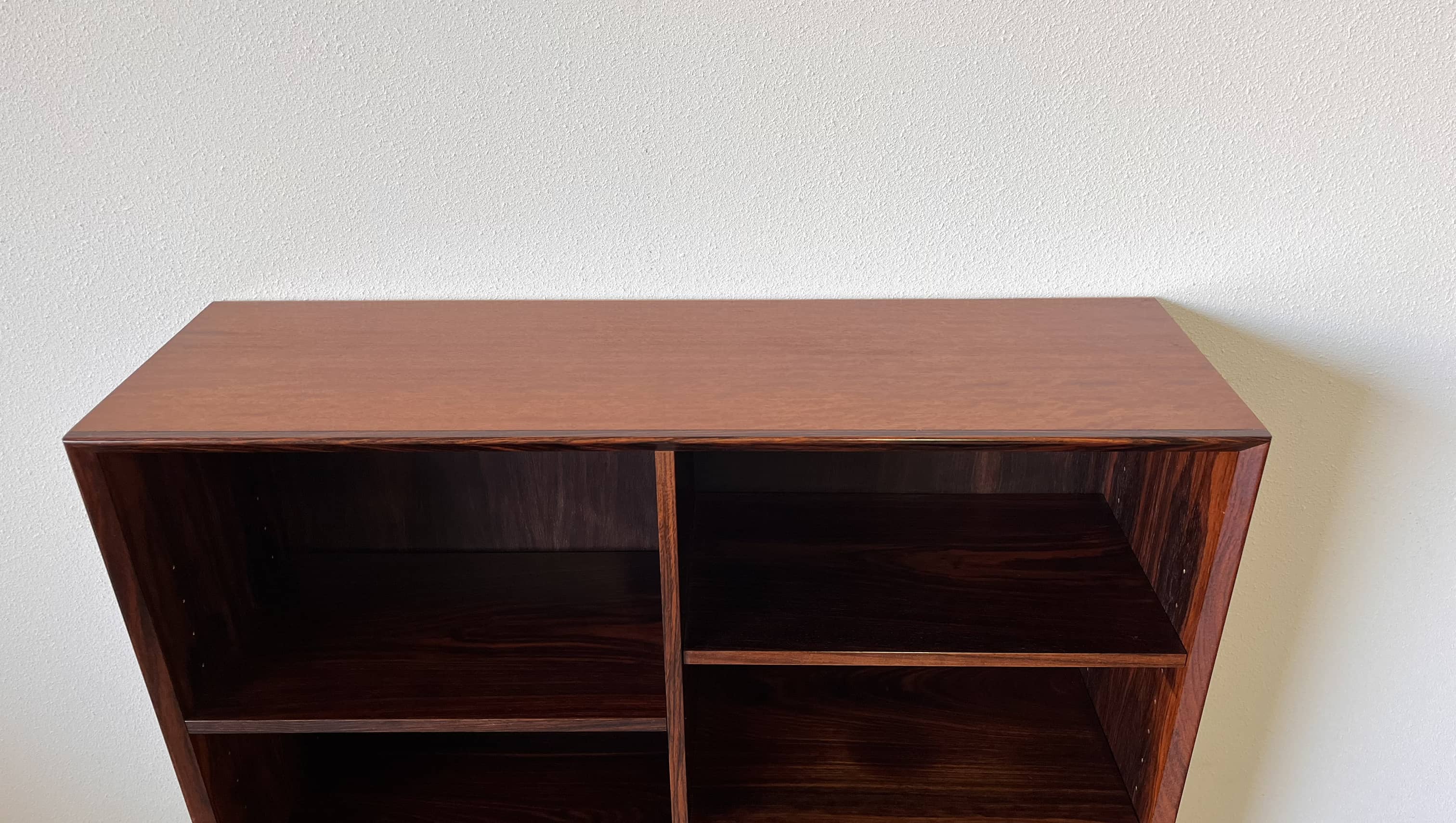 Bookcase in rosewood