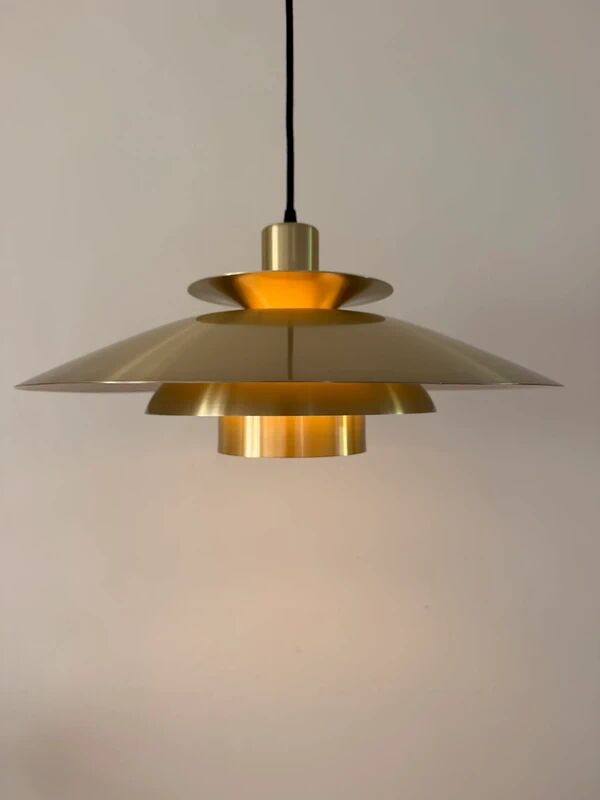 Vintage Frandsen 3012 in brass - Danish design lamp