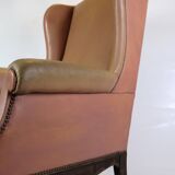 Chaise antique à haut rabat de style Chesterfield des années 1920