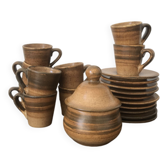 Service à café en grès Longchamps, circa 1960 - sucrier et 9 tasses avec soucoupes