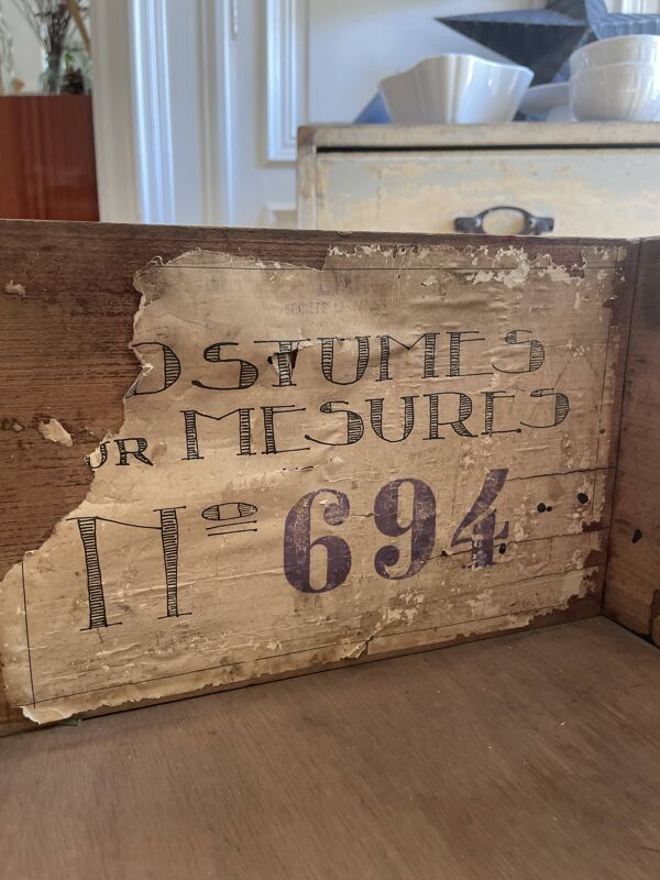 Ancien comptoir des Galeries Lafayette