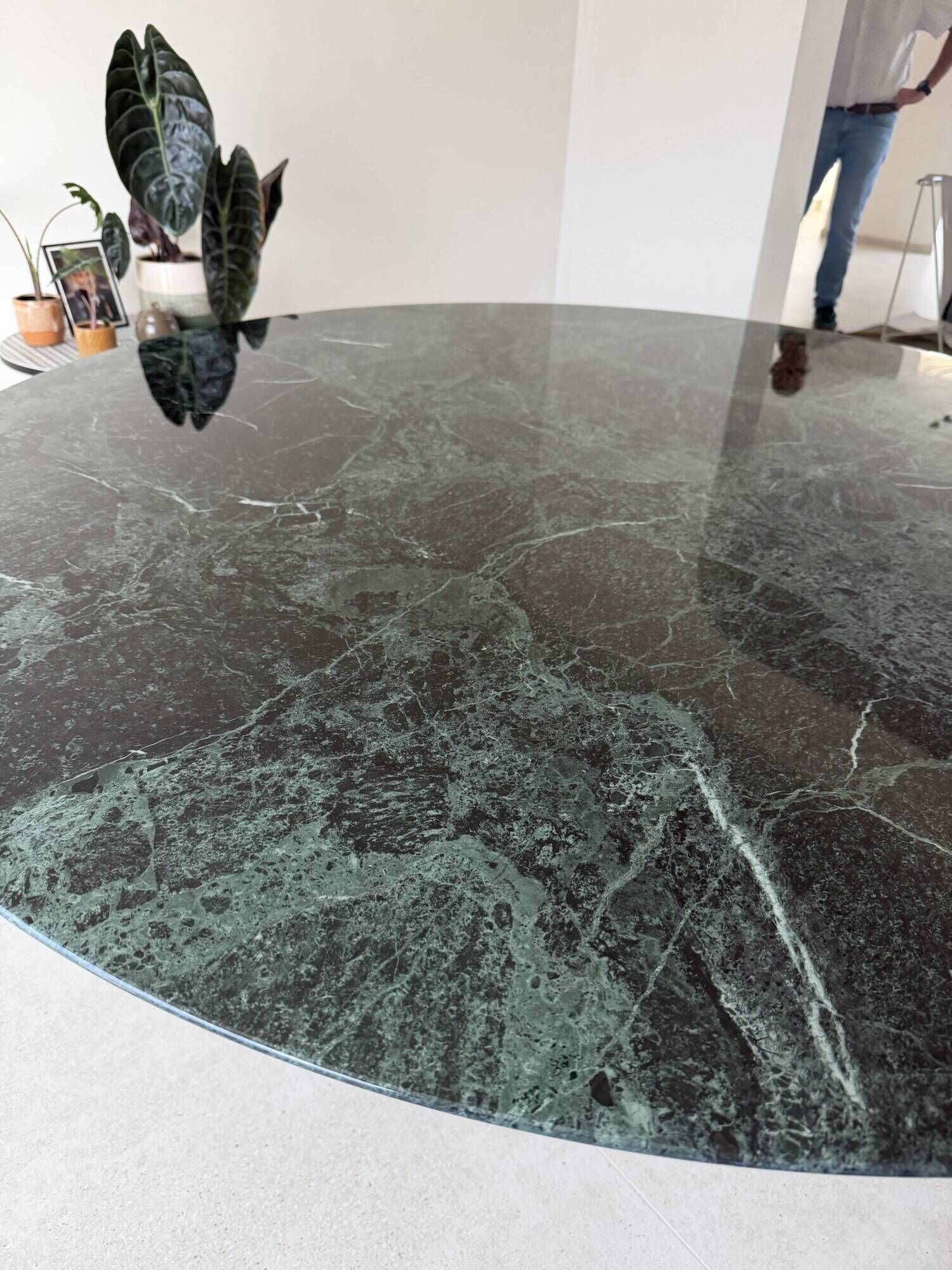 Original Knoll Tulip dining table (152cm) Alpe Verdi glossy in NEW CONDITION!!